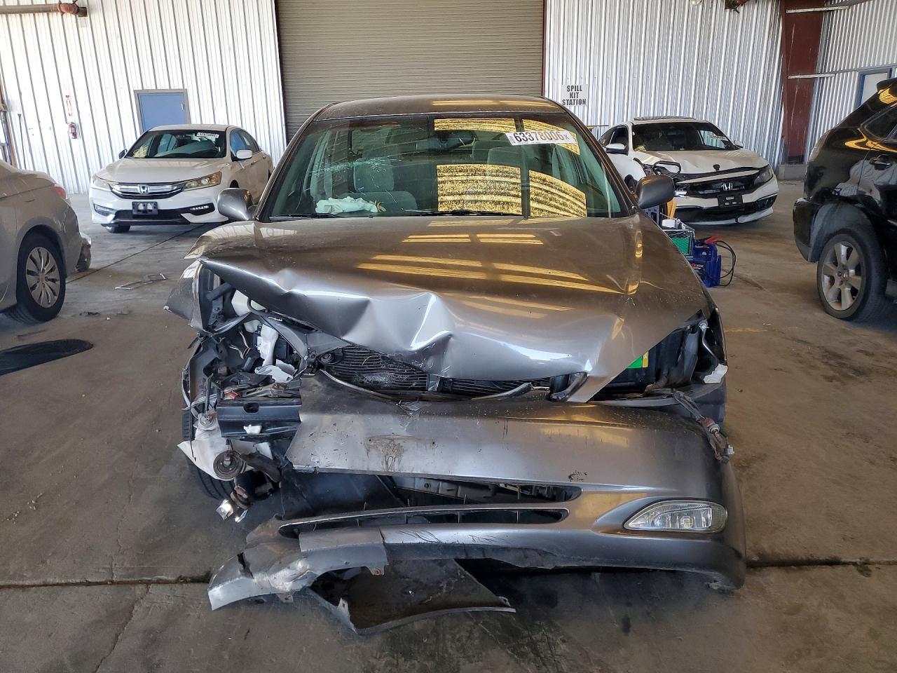 2004 Toyota Camry Xle Серый vin: 4T1BE30K94U789921