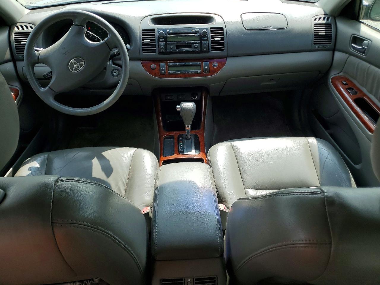 2004 Toyota Camry Xle Gray vin: 4T1BE30K94U868778