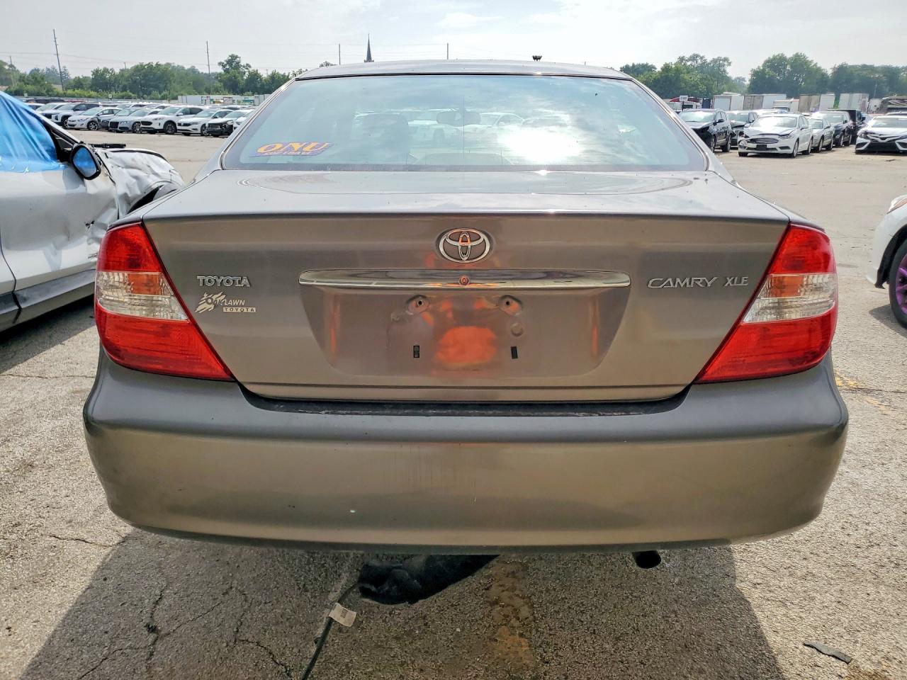 2004 Toyota Camry Xle Gray vin: 4T1BE30K94U868778