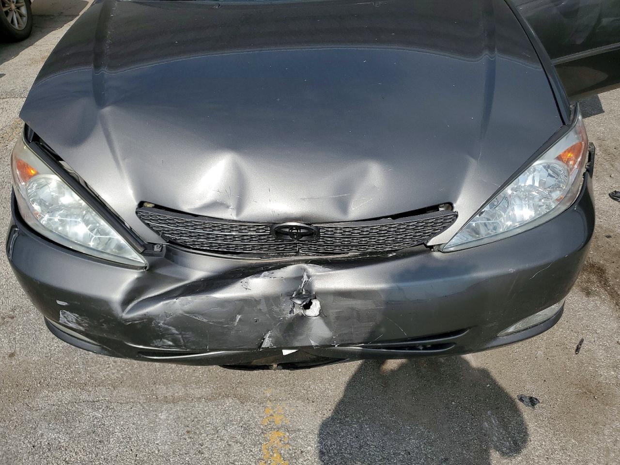 2004 Toyota Camry Xle Gray vin: 4T1BE30K94U868778