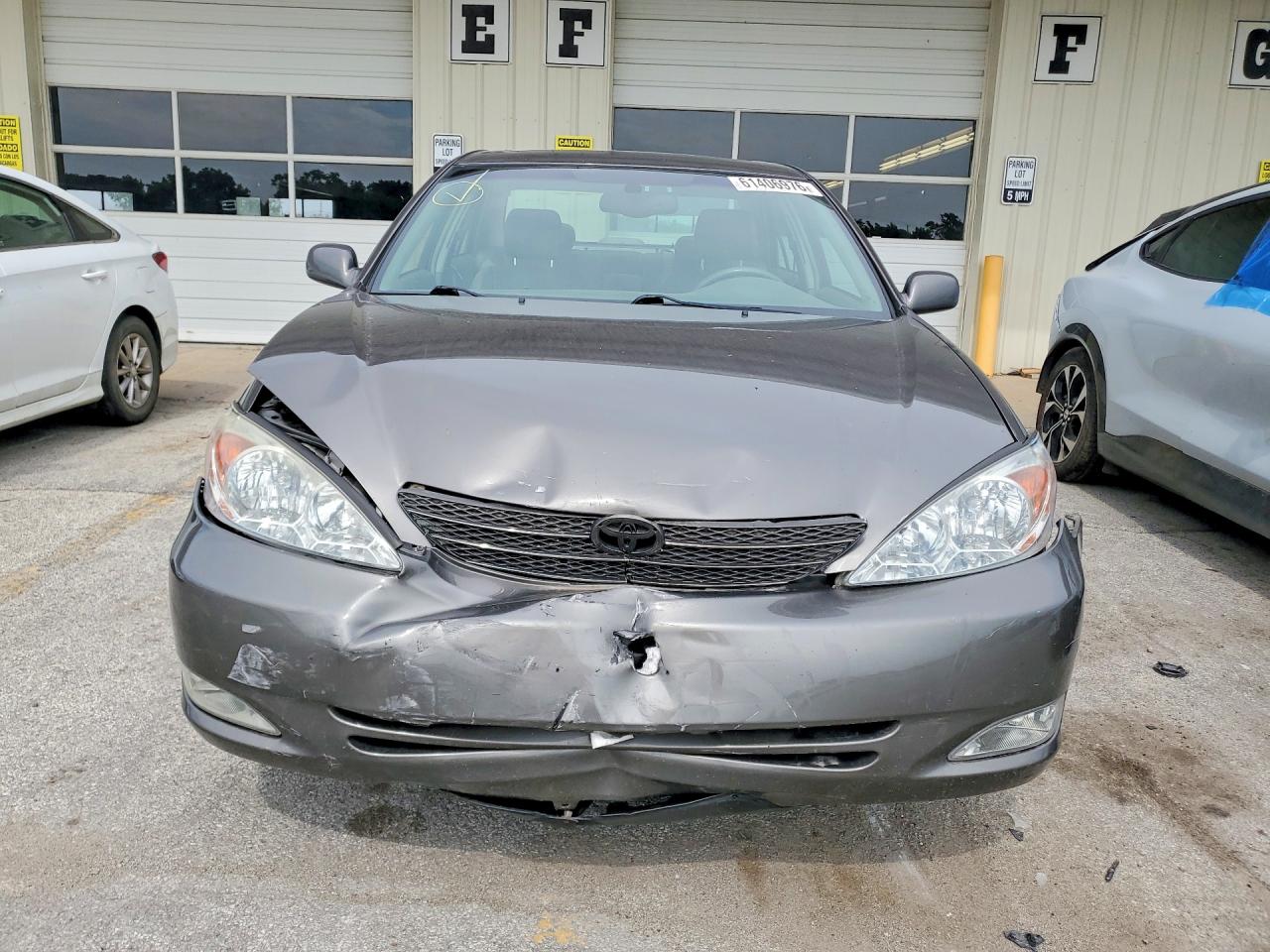 2004 Toyota Camry Xle Gray vin: 4T1BE30K94U868778