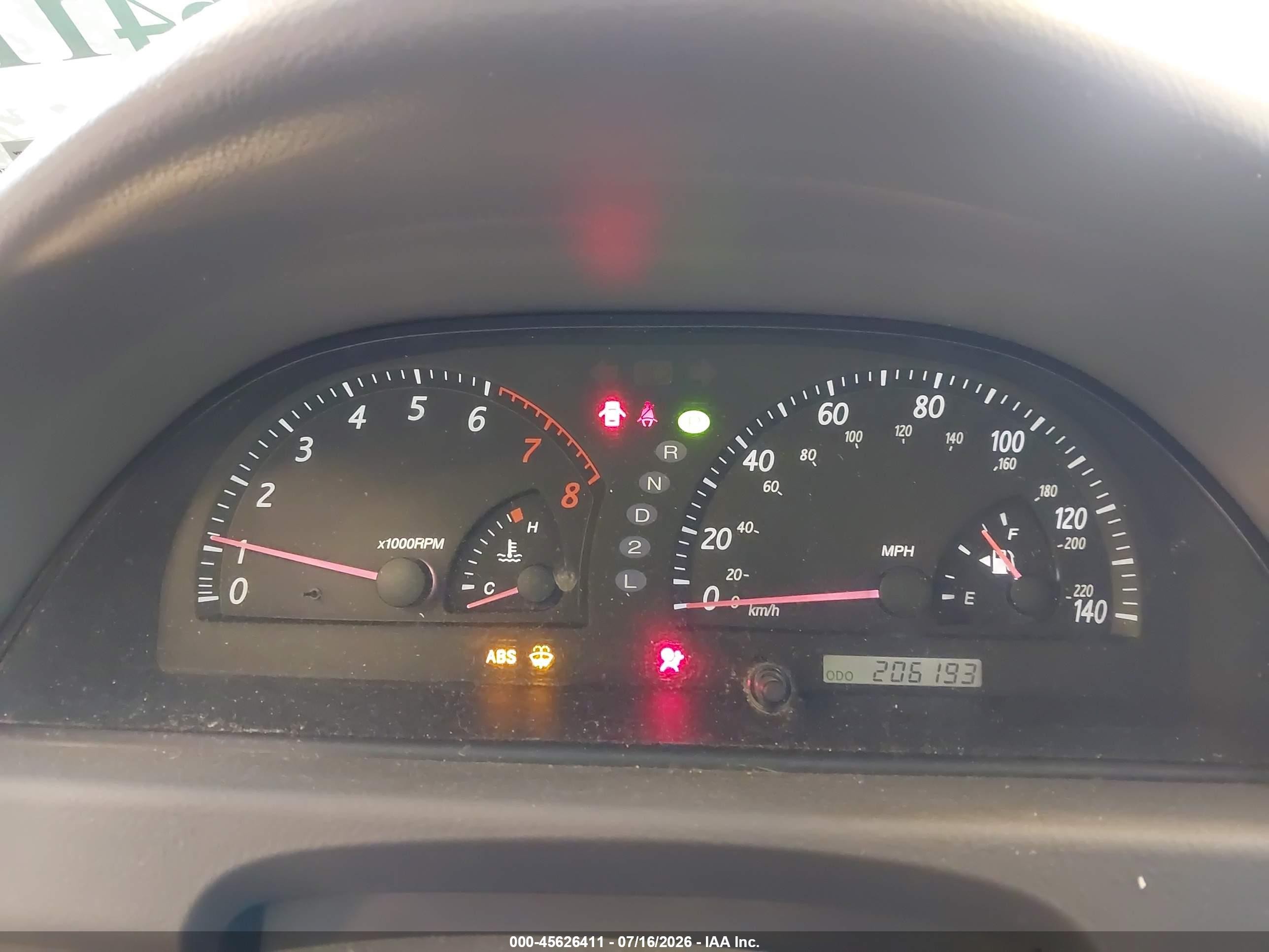 2004 Toyota Camry Xle Silver vin: 4T1BE30K94U882440