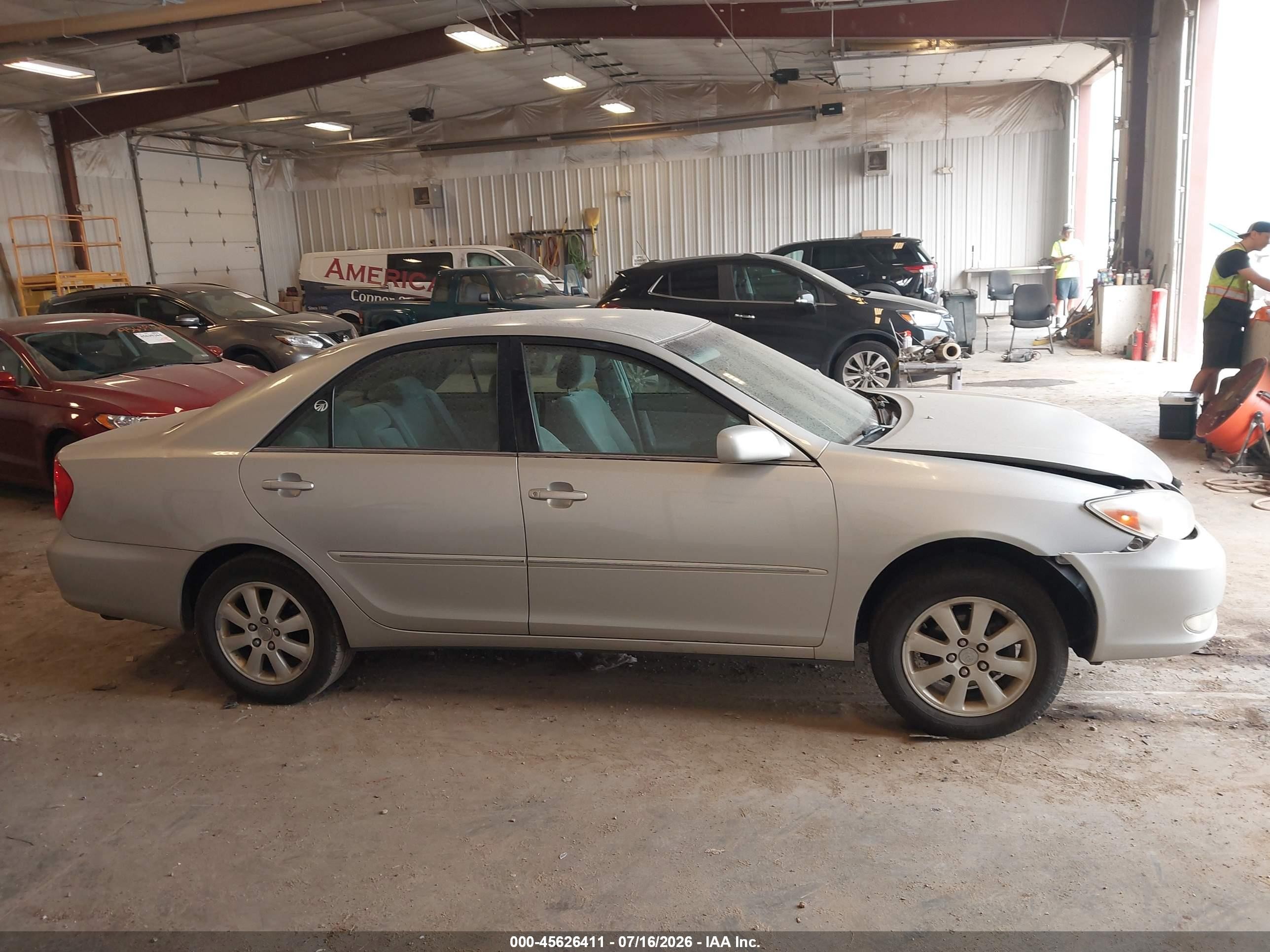 2004 Toyota Camry Xle Silver vin: 4T1BE30K94U882440