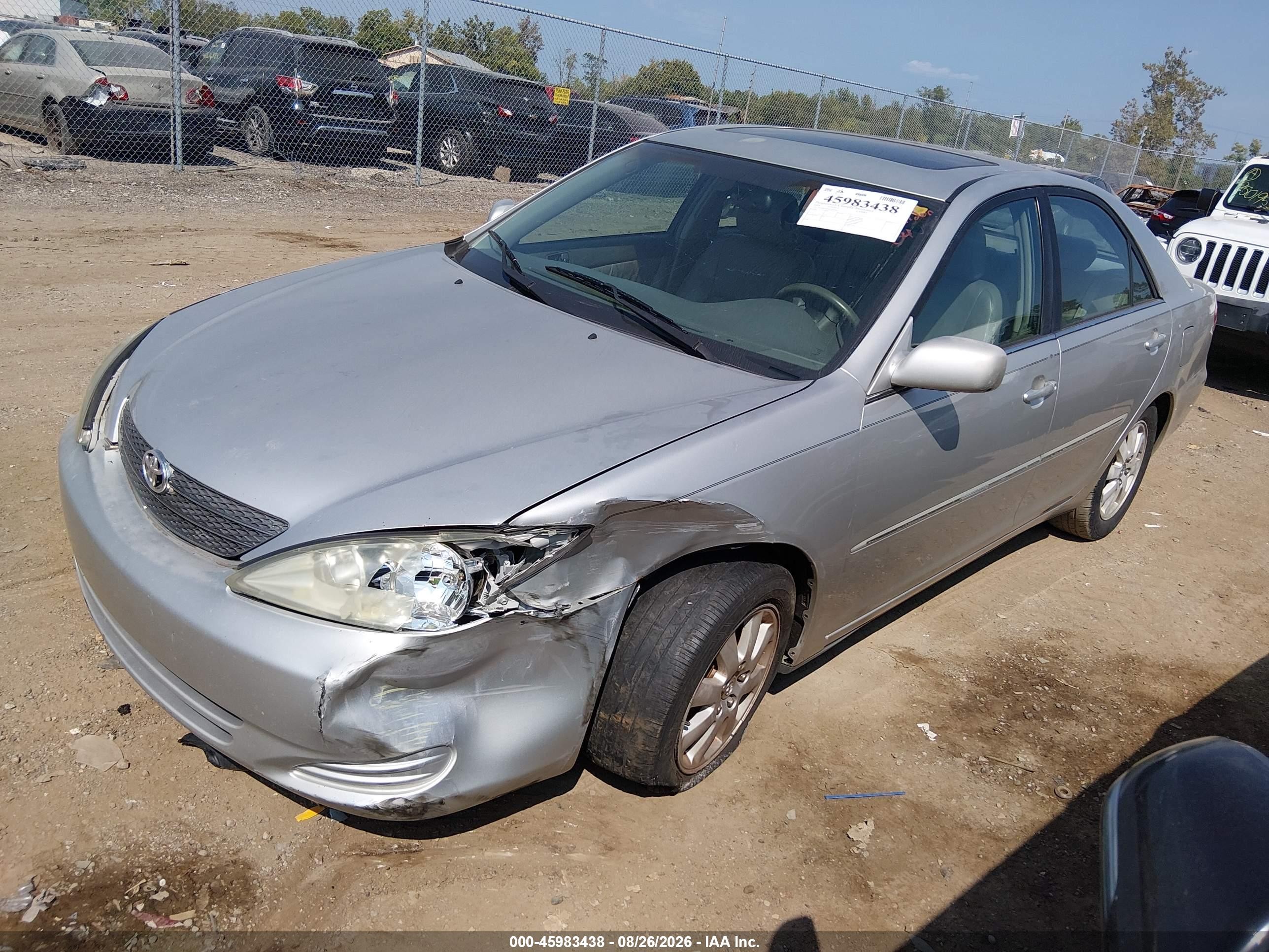 2004 Toyota Camry Xle Silver vin: 4T1BE30K94U890960