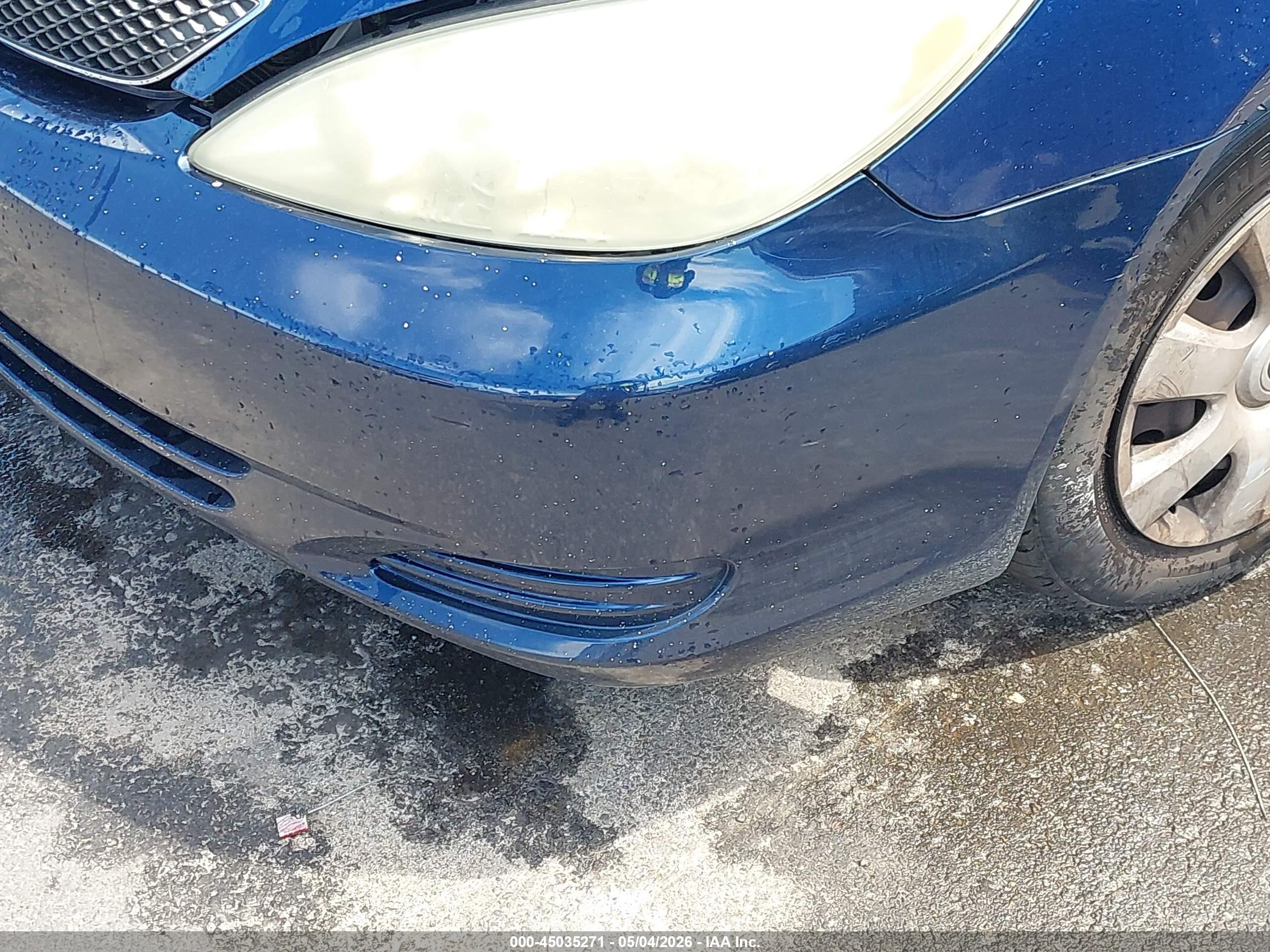 2005 Toyota Camry Le Blue vin: 4T1BE30K95U089818