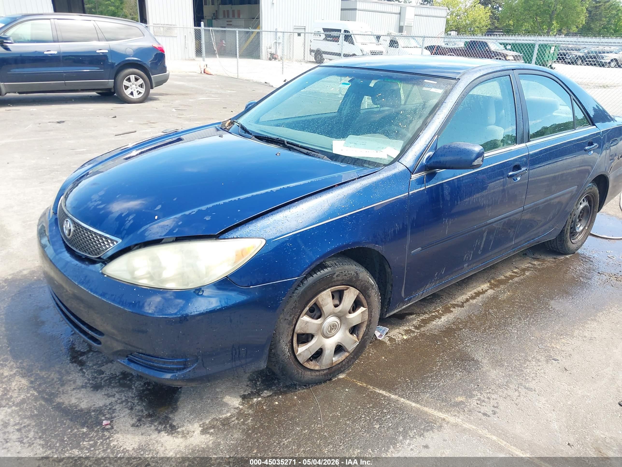 2005 Toyota Camry Le Blue vin: 4T1BE30K95U089818