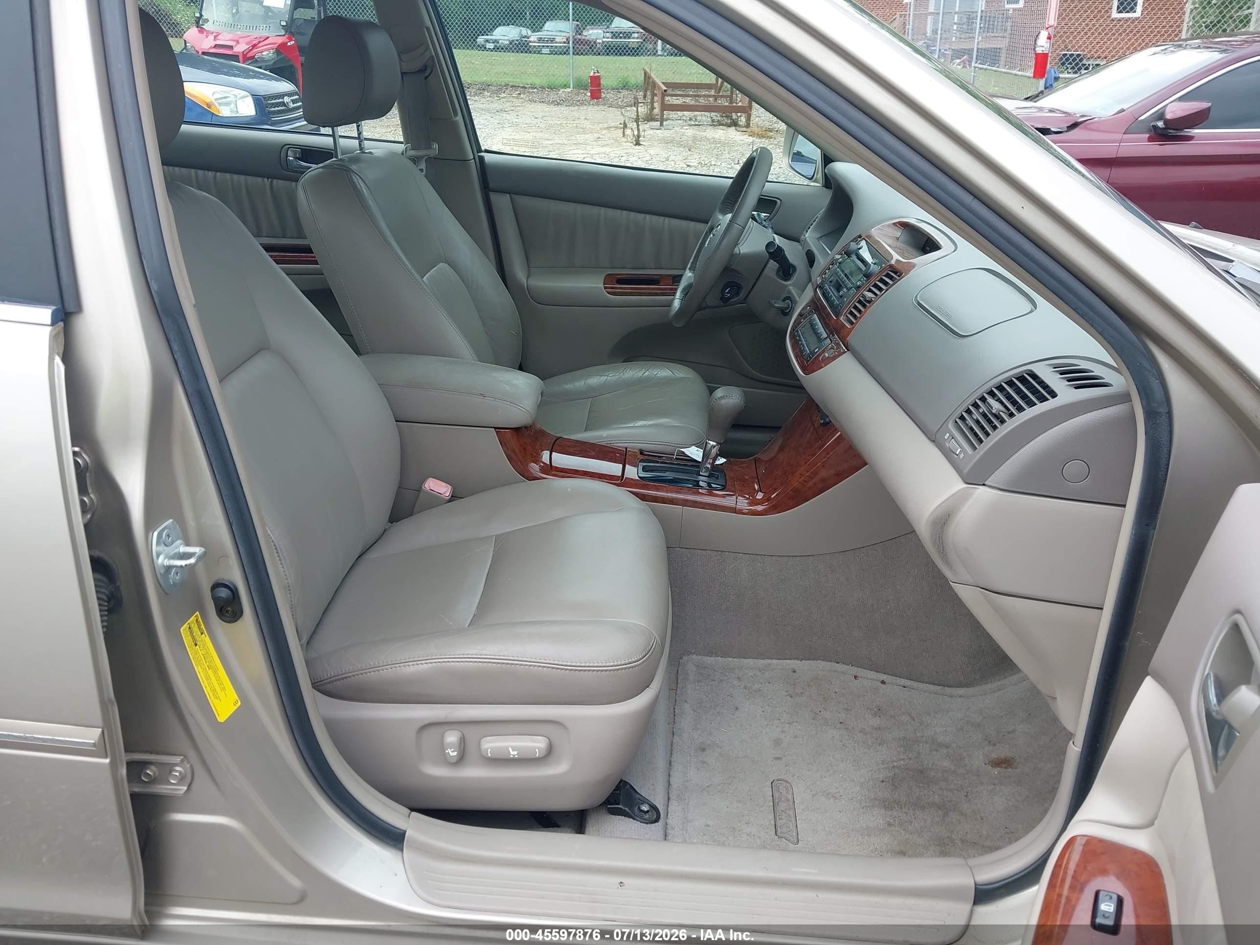 2005 Toyota Camry Xle Gold vin: 4T1BE30K95U397135