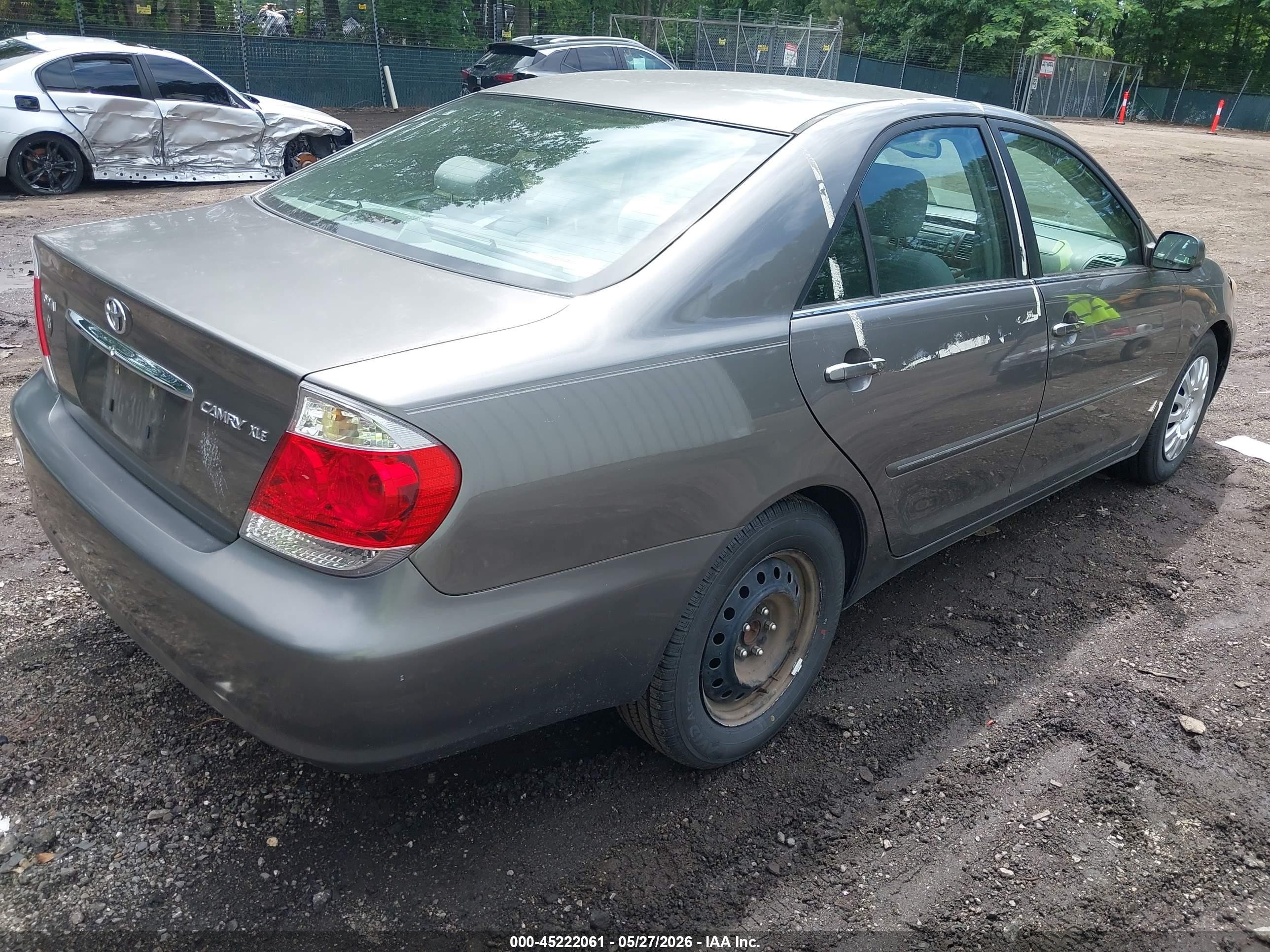 2005 Toyota Camry Xle Gray vin: 4T1BE30K95U633718