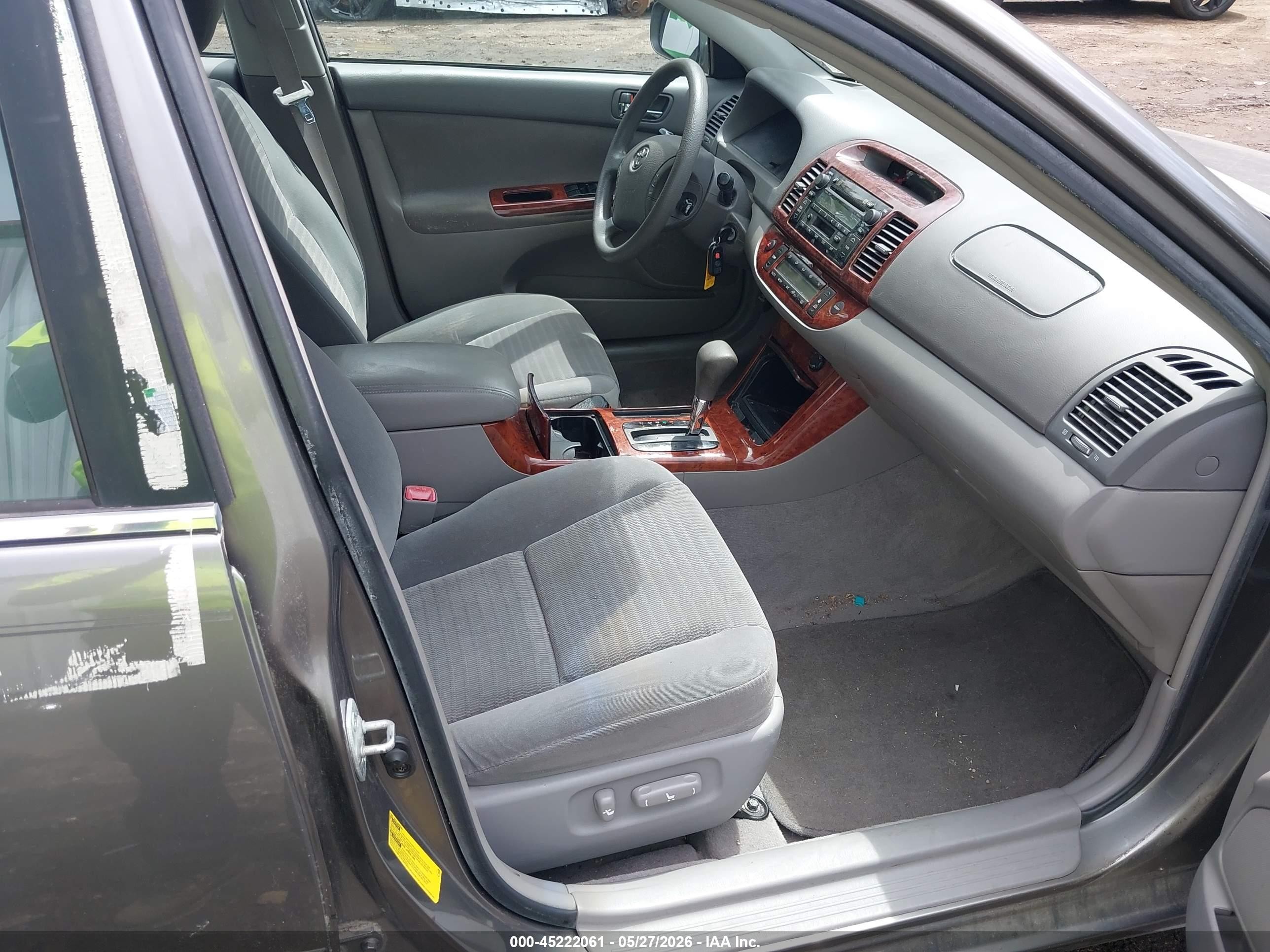 2005 Toyota Camry Xle Gray vin: 4T1BE30K95U633718