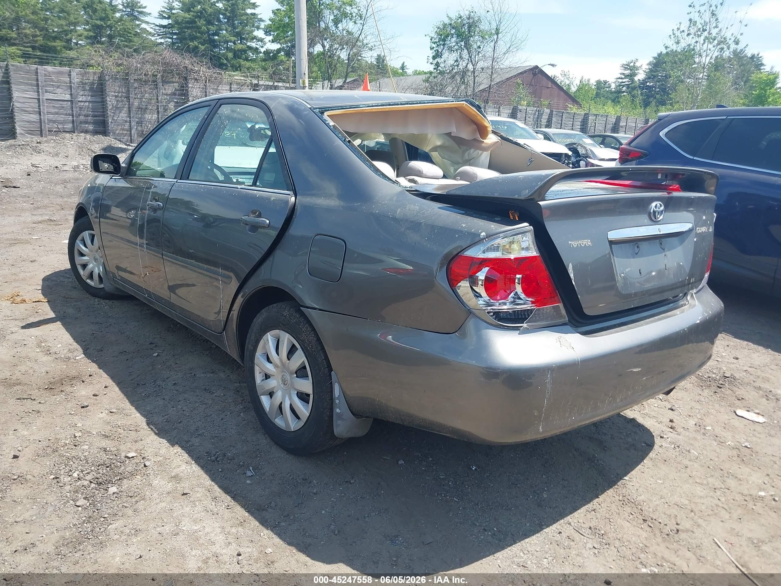 2005 Toyota Camry Le Gray vin: 4T1BE30K95U974696