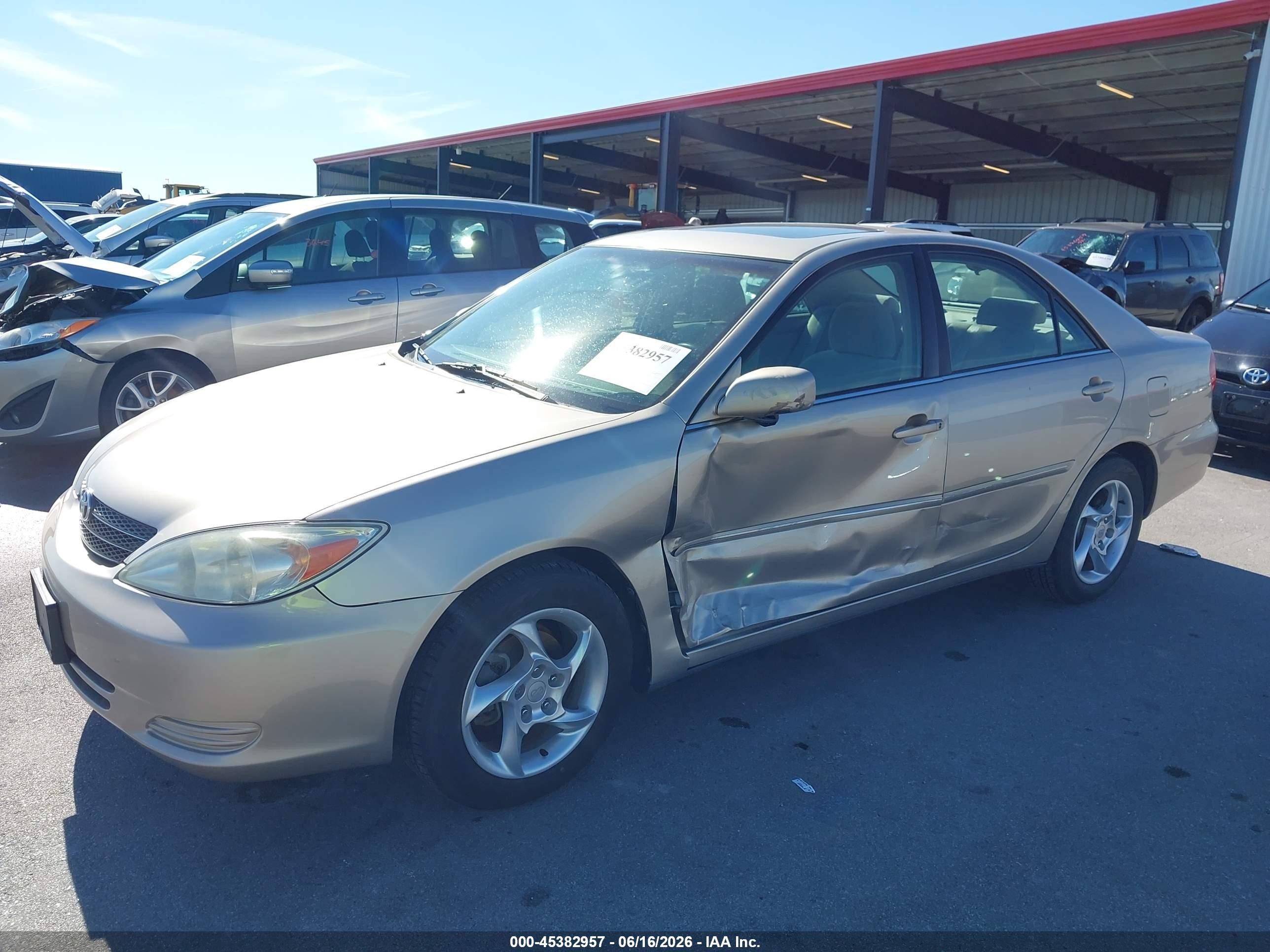 2002 Toyota Camry Xle Brown vin: 4T1BE30KX2U633156