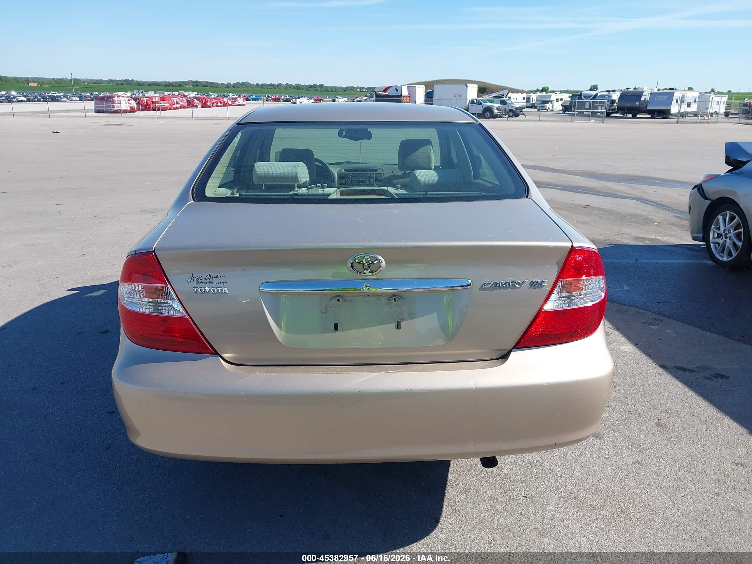 2002 Toyota Camry Xle Brown vin: 4T1BE30KX2U633156