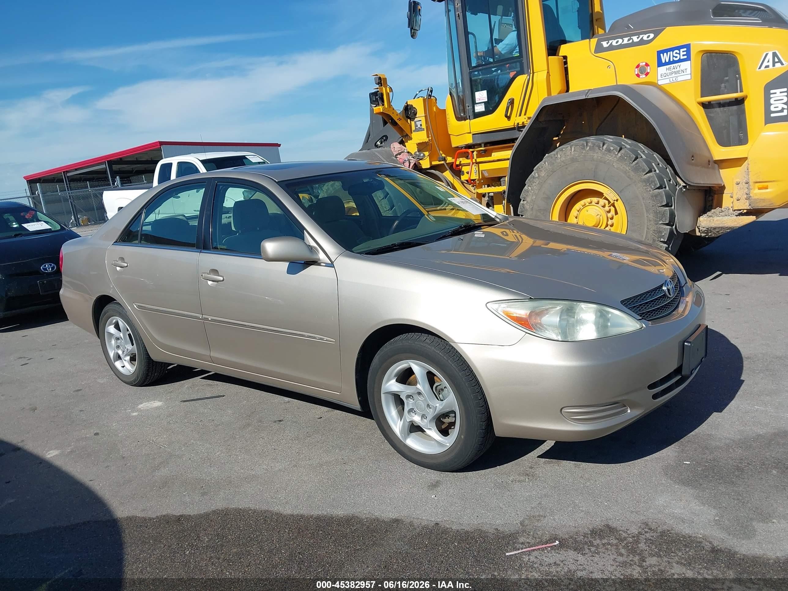 2002 Toyota Camry Xle Brown vin: 4T1BE30KX2U633156