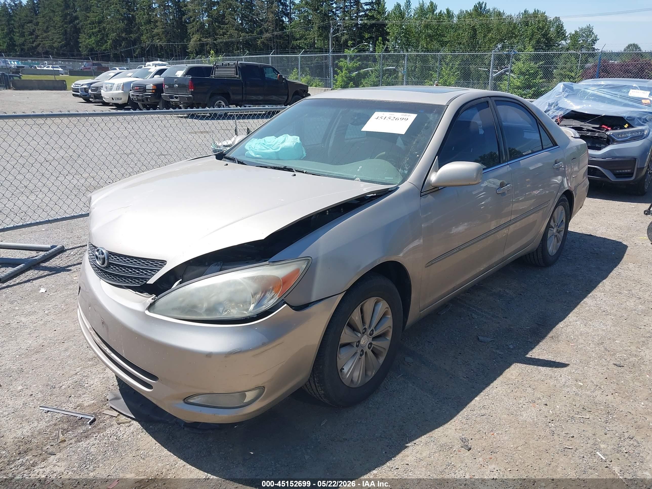 2003 Toyota Camry Xle Gold vin: 4T1BE30KX3U220168