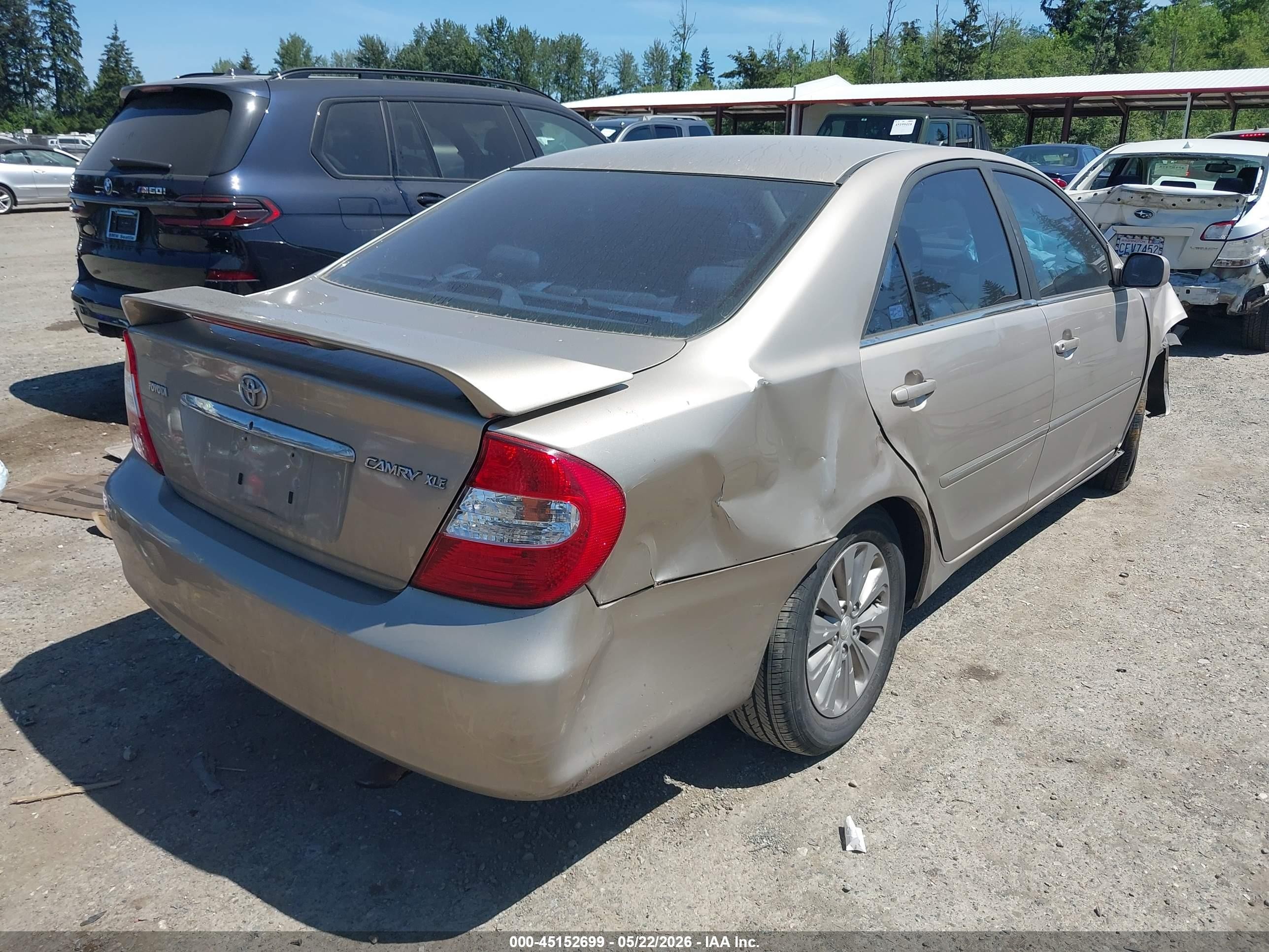 2003 Toyota Camry Xle Gold vin: 4T1BE30KX3U220168
