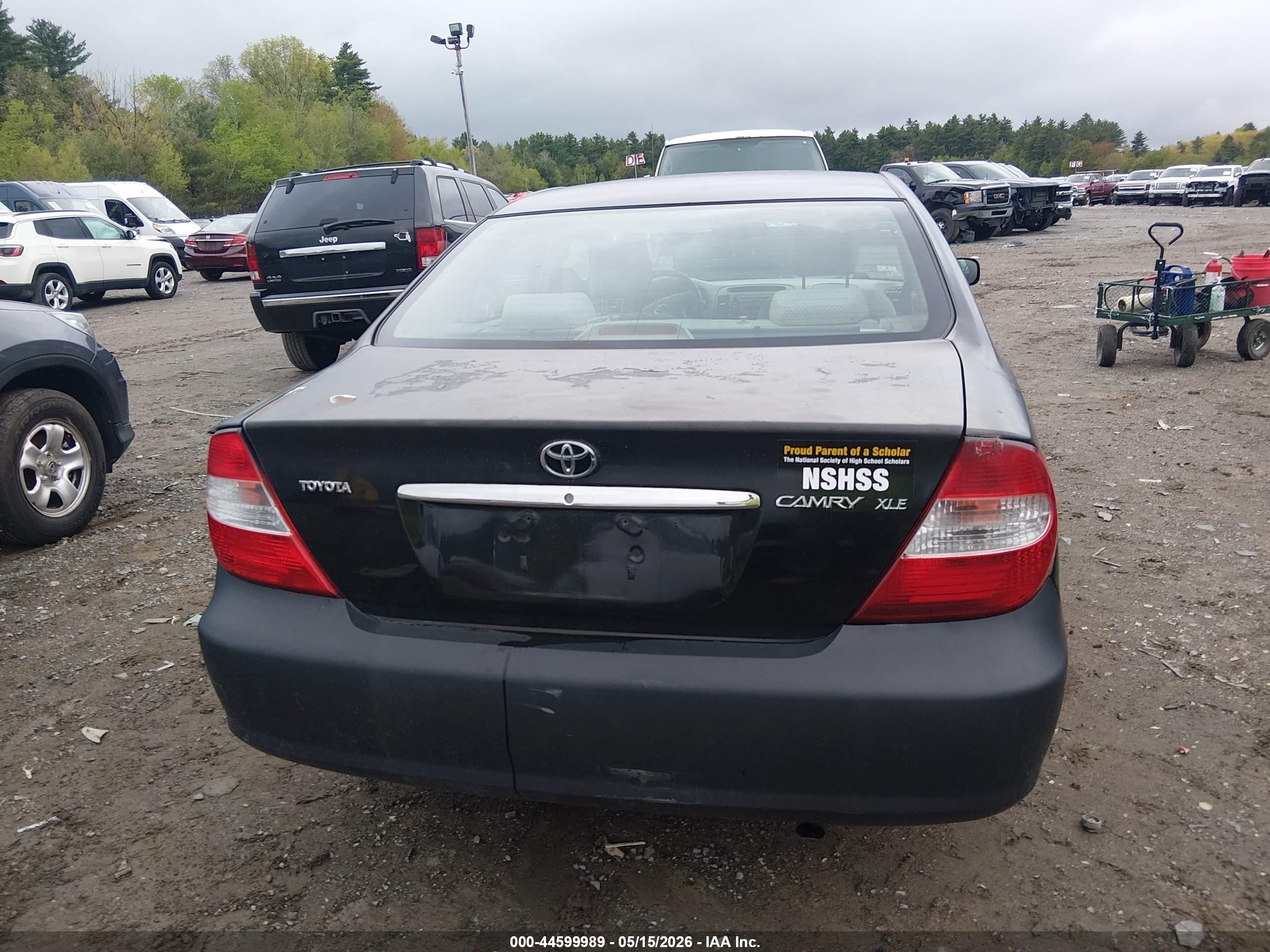 2004 Toyota Camry Xle Черный vin: 4T1BE30KX4U282526