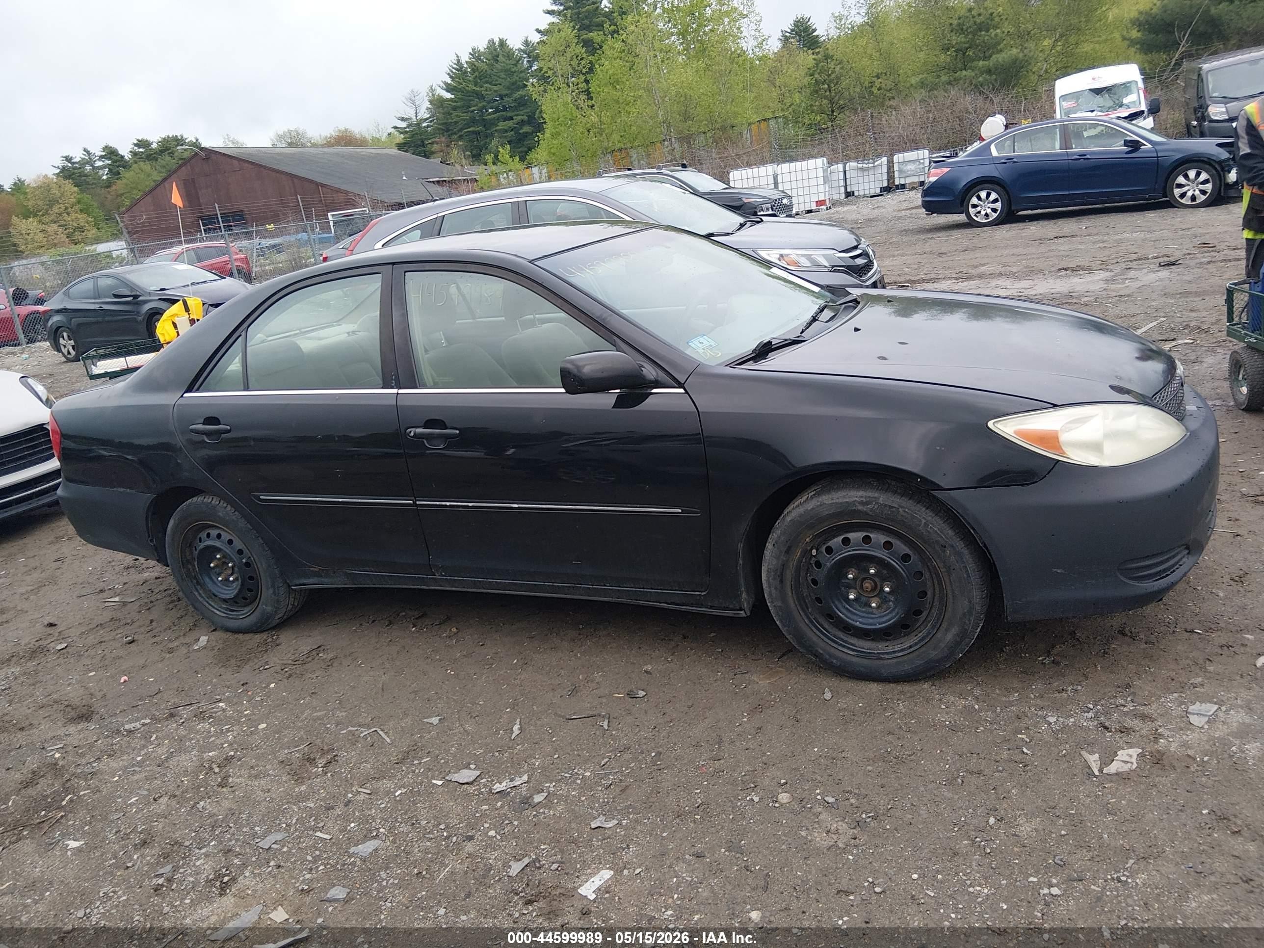 2004 Toyota Camry Xle Черный vin: 4T1BE30KX4U282526