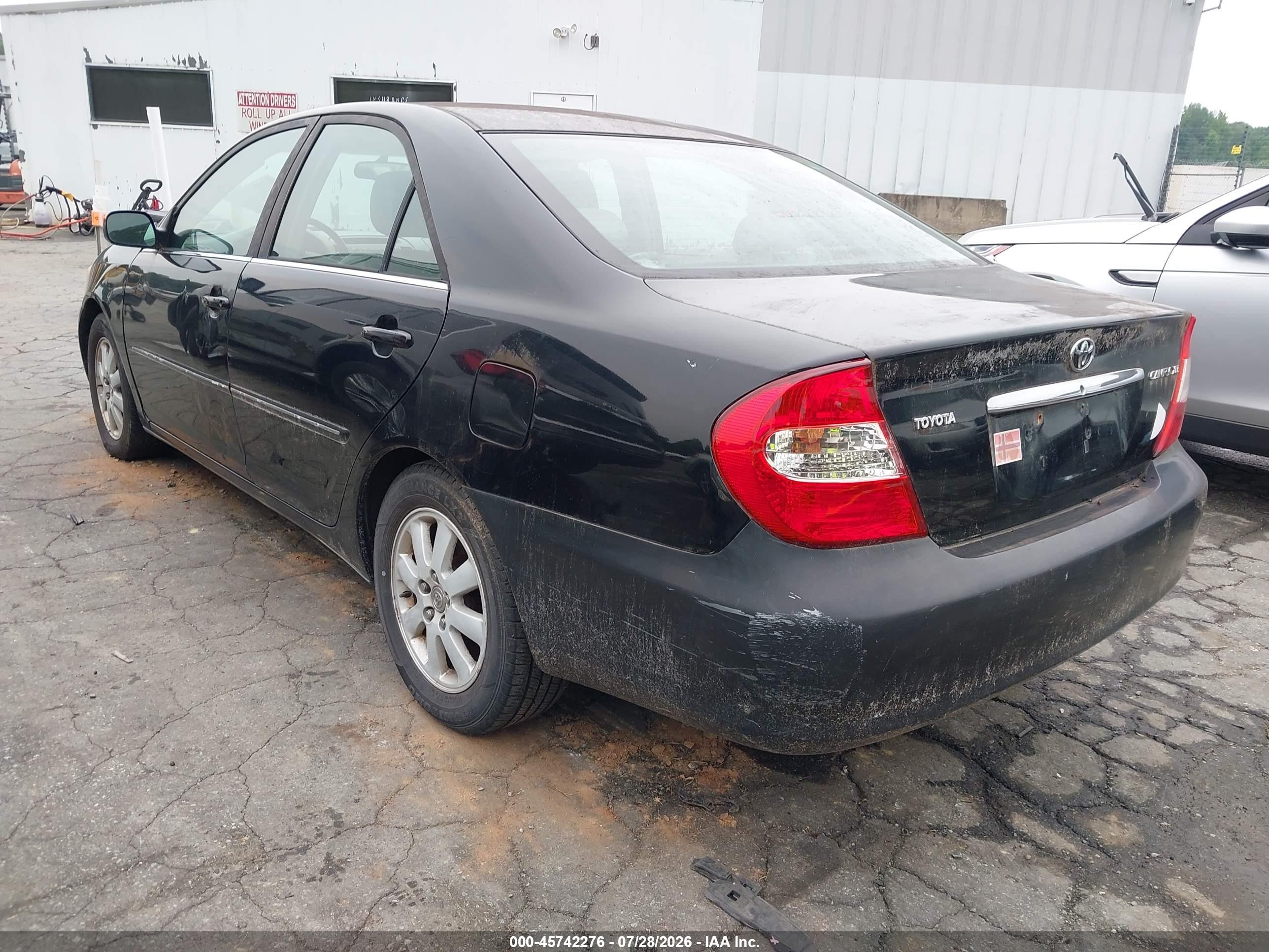 2004 Toyota Camry Xle Черный vin: 4T1BE30KX4U314732