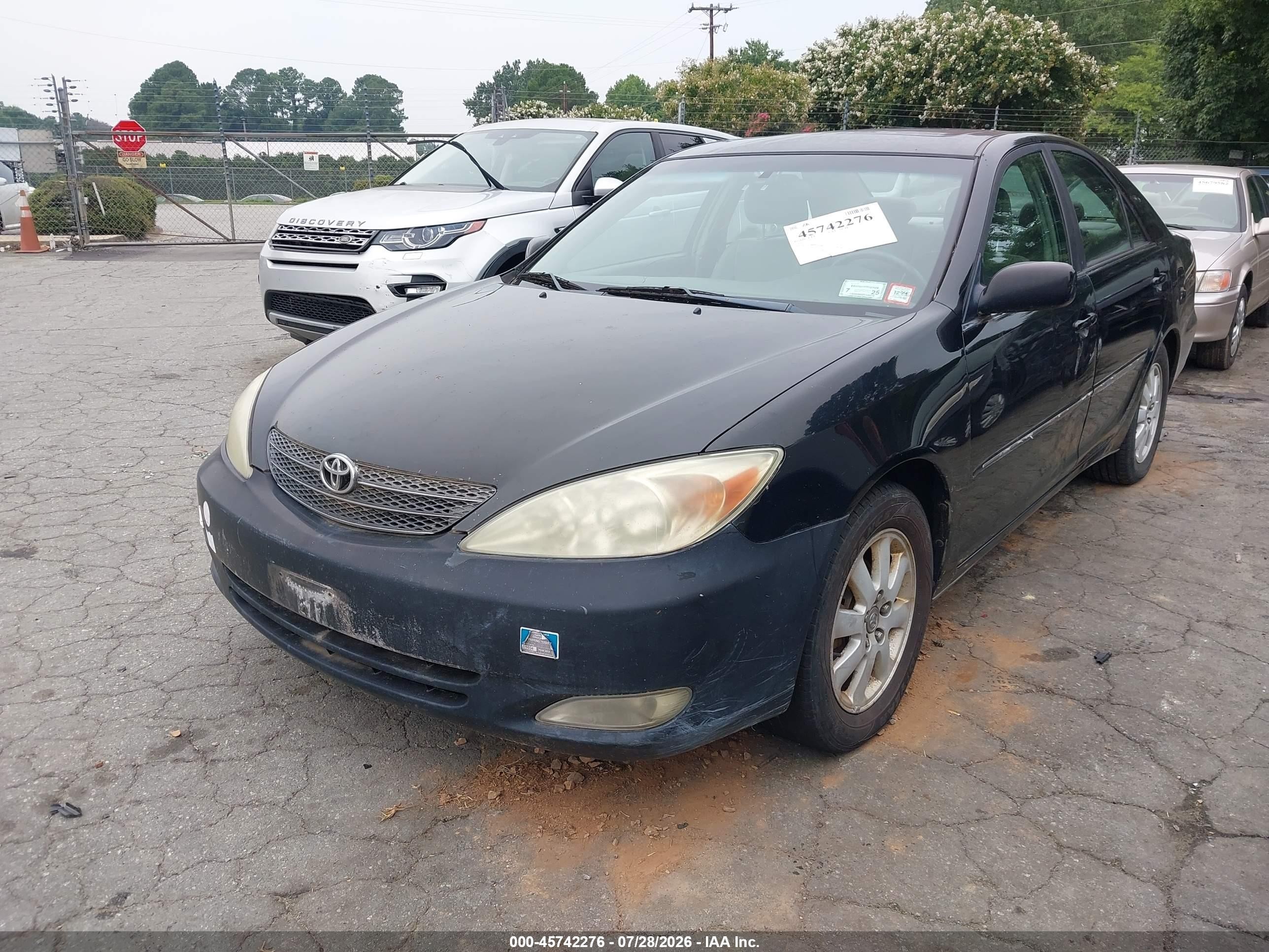 2004 Toyota Camry Xle Черный vin: 4T1BE30KX4U314732