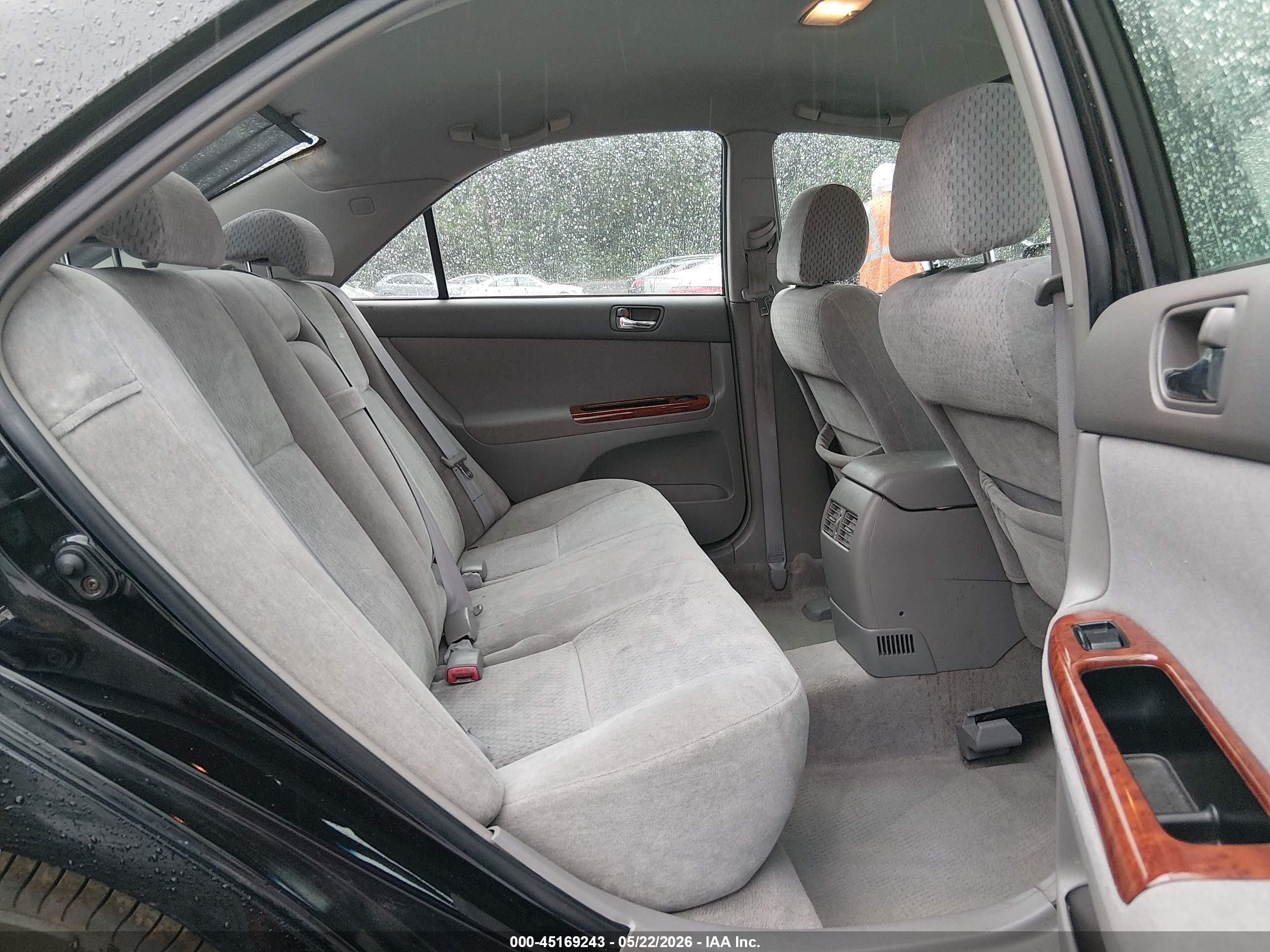2004 Toyota Camry Xle Черный vin: 4T1BE30KX4U316237