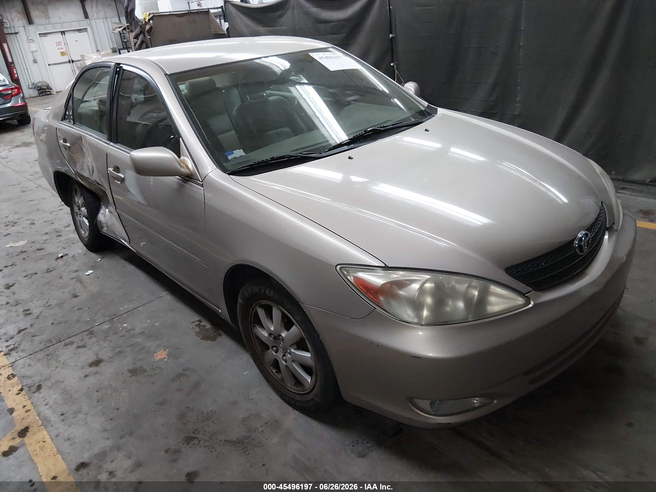 2004 Toyota Camry Xle Champagne vin: 4T1BE30KX4U851715