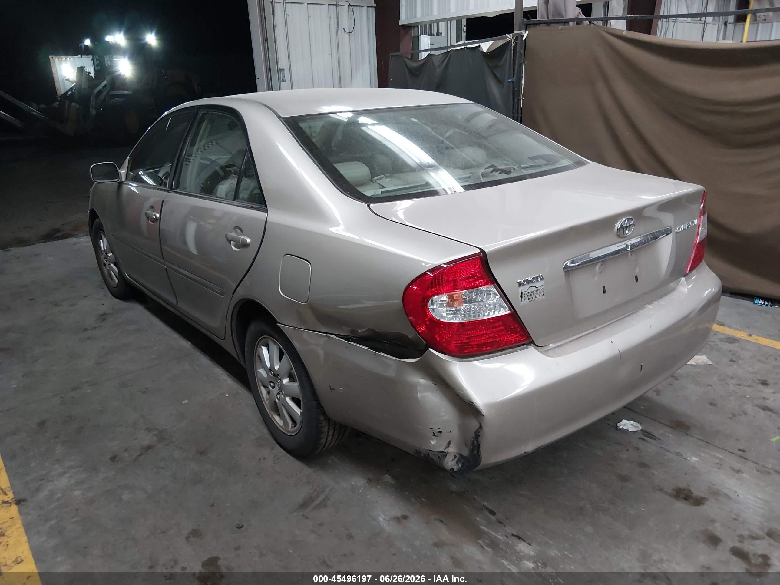 2004 Toyota Camry Xle Champagne vin: 4T1BE30KX4U851715
