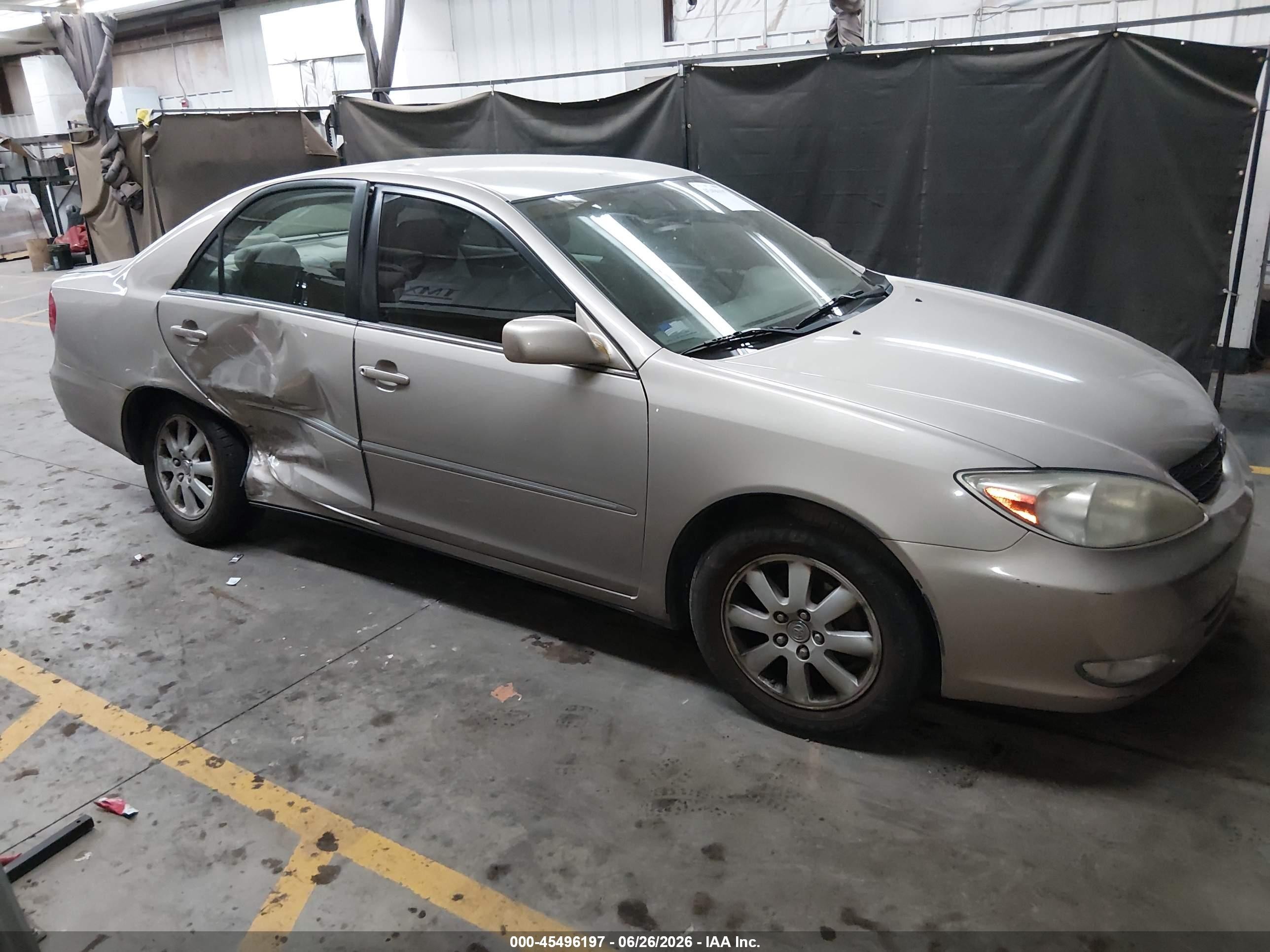 2004 Toyota Camry Xle Champagne vin: 4T1BE30KX4U851715