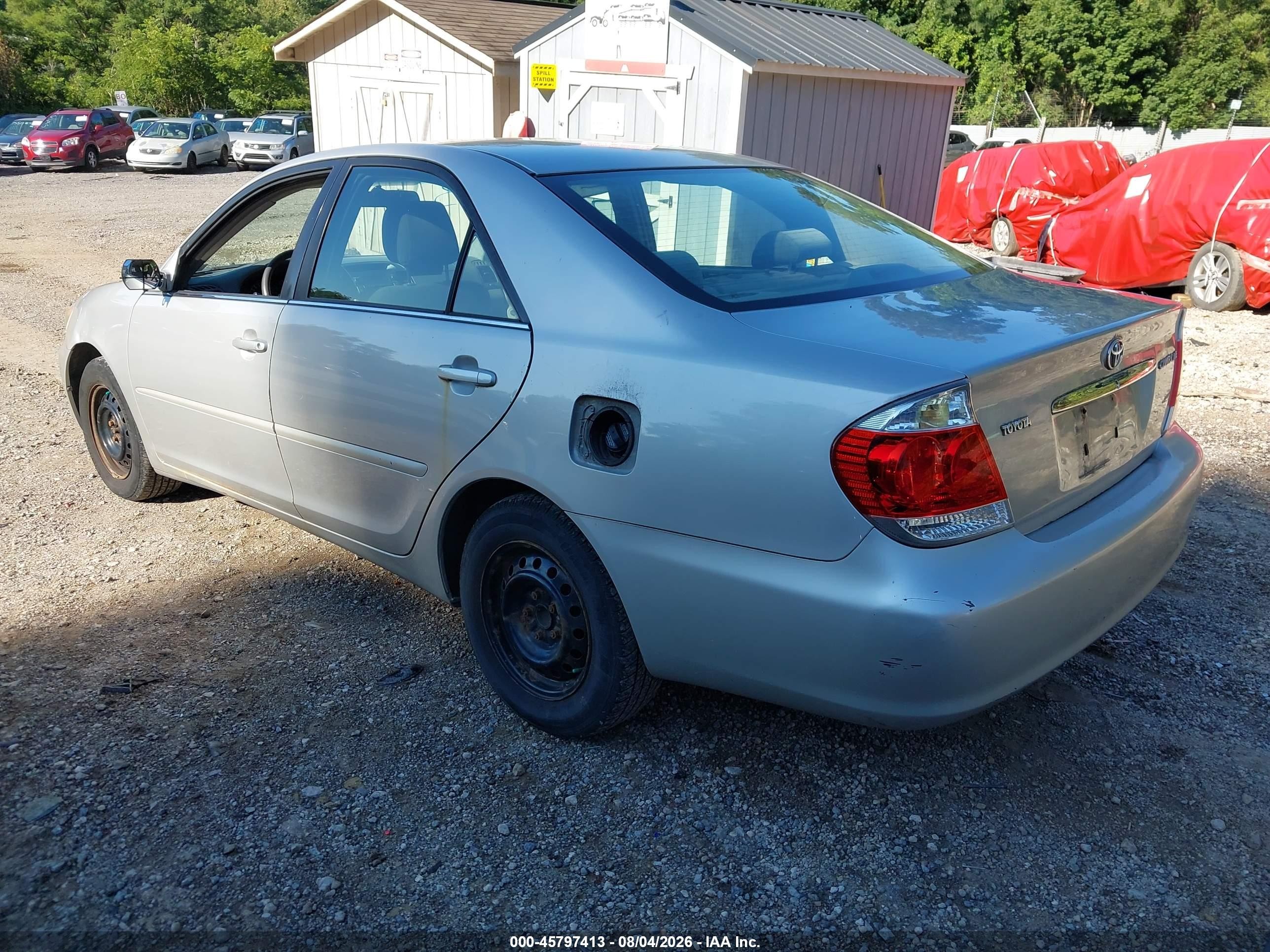 2005 Toyota Camry Le Silver vin: 4T1BE30KX5U046198
