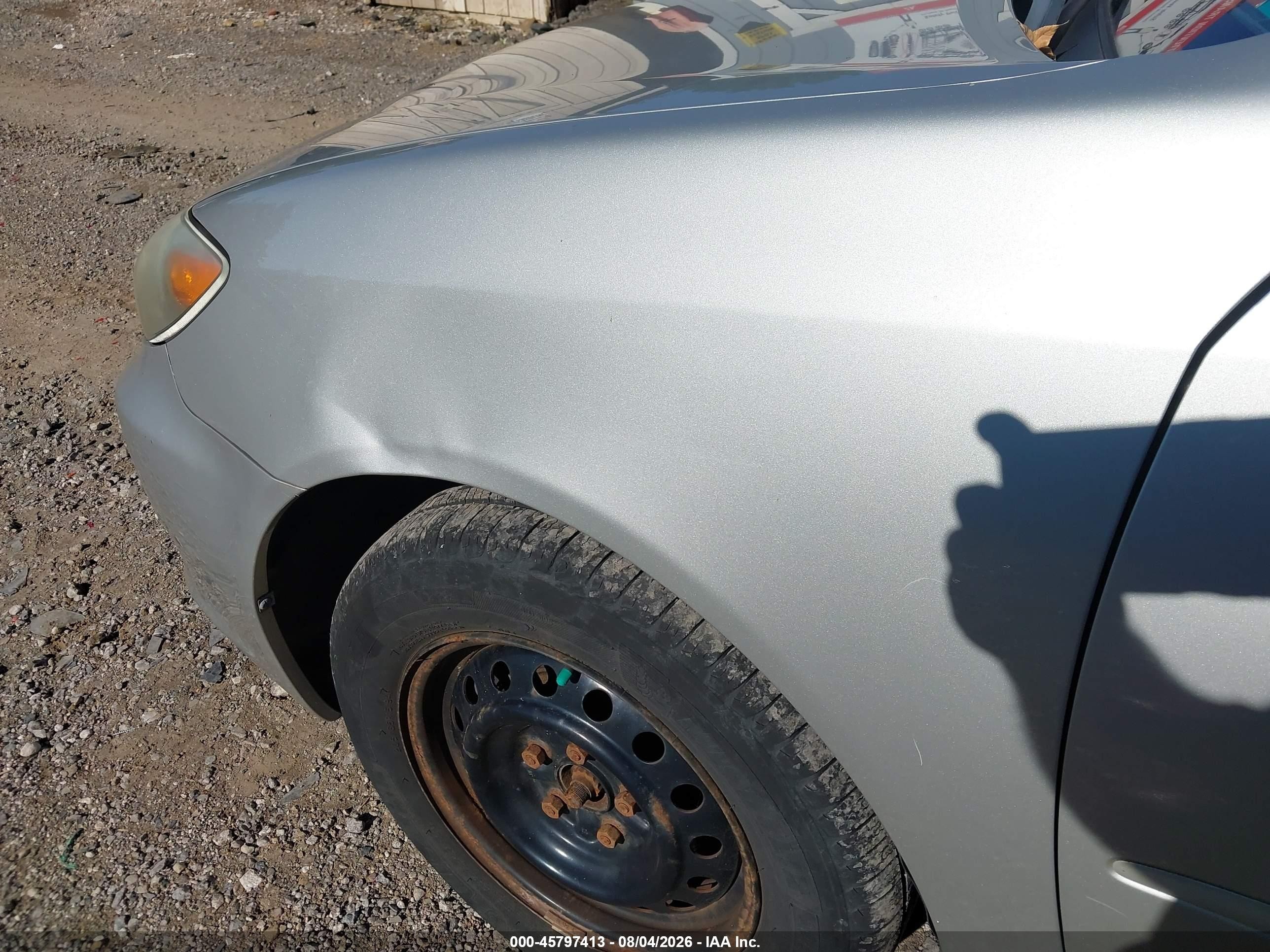 2005 Toyota Camry Le Silver vin: 4T1BE30KX5U046198