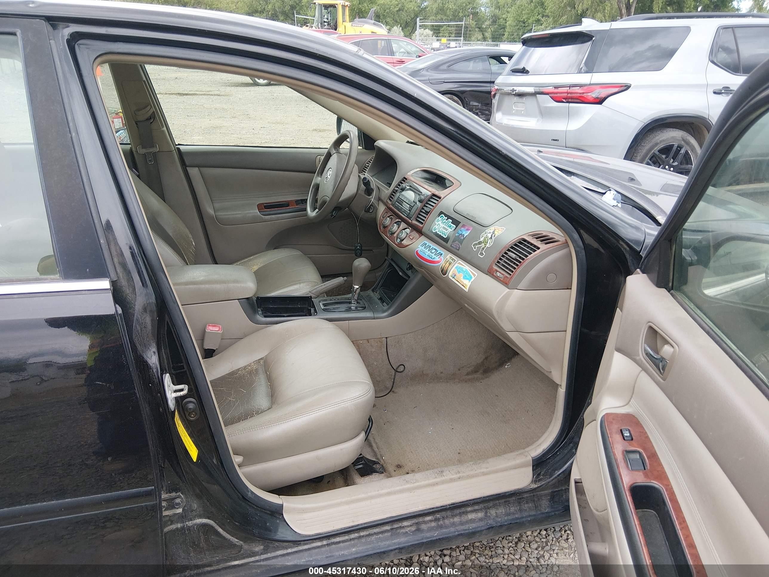 2005 Toyota Camry Le Black vin: 4T1BE30KX5U052261