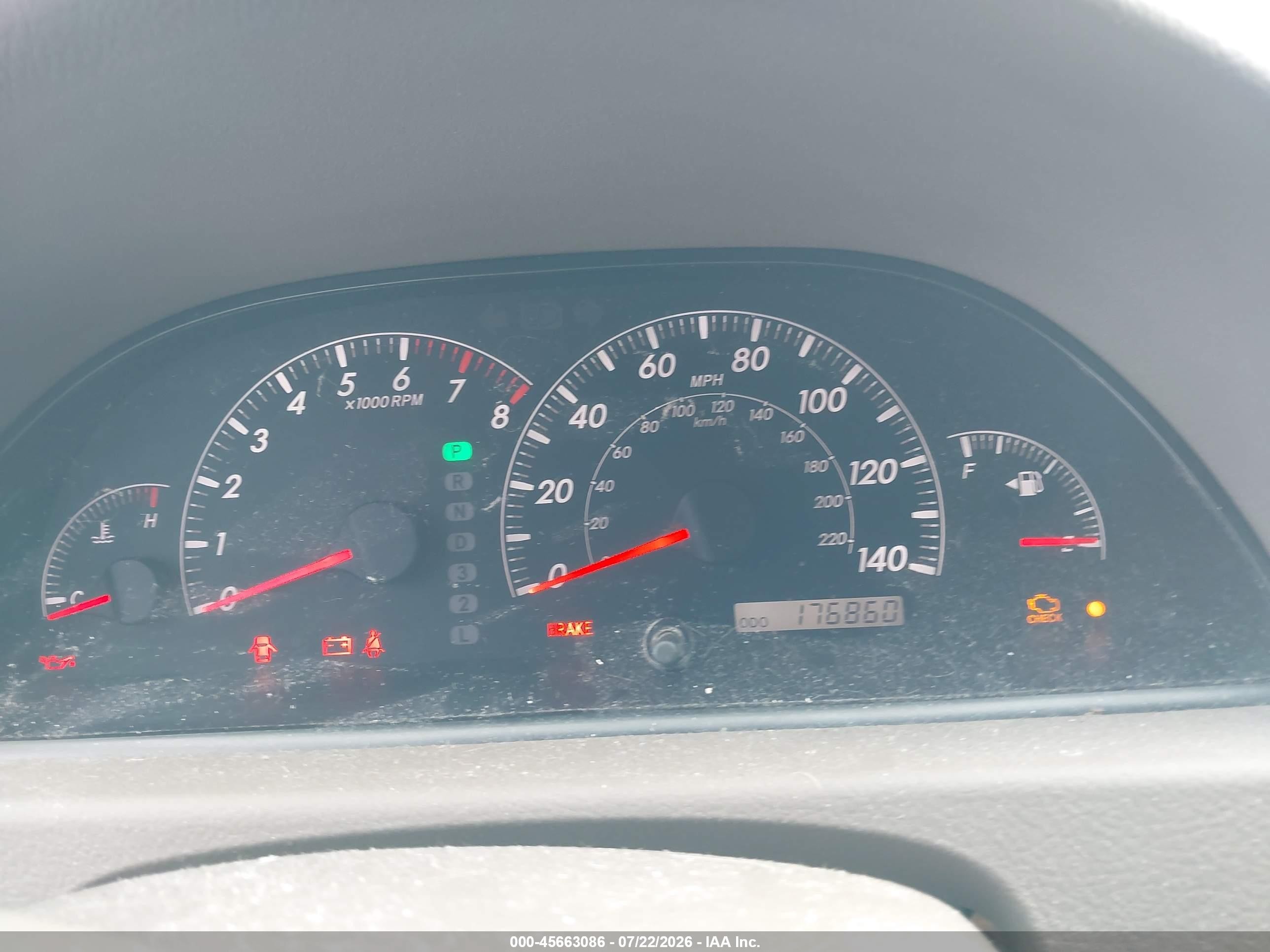 2005 Toyota Camry Le Gold vin: 4T1BE30KX5U084577