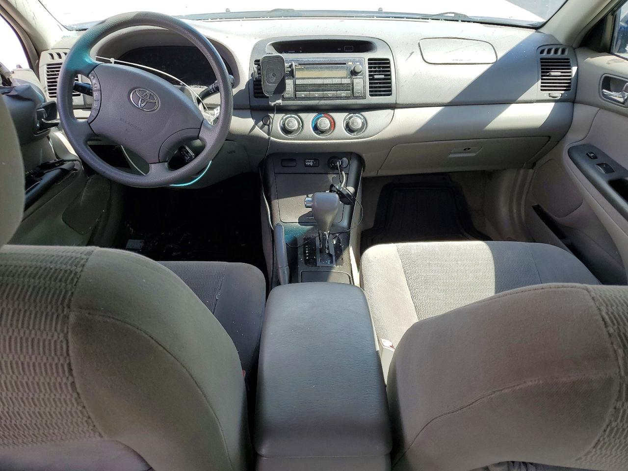 2005 Toyota Camry Le Blue vin: 4T1BE30KX5U387567