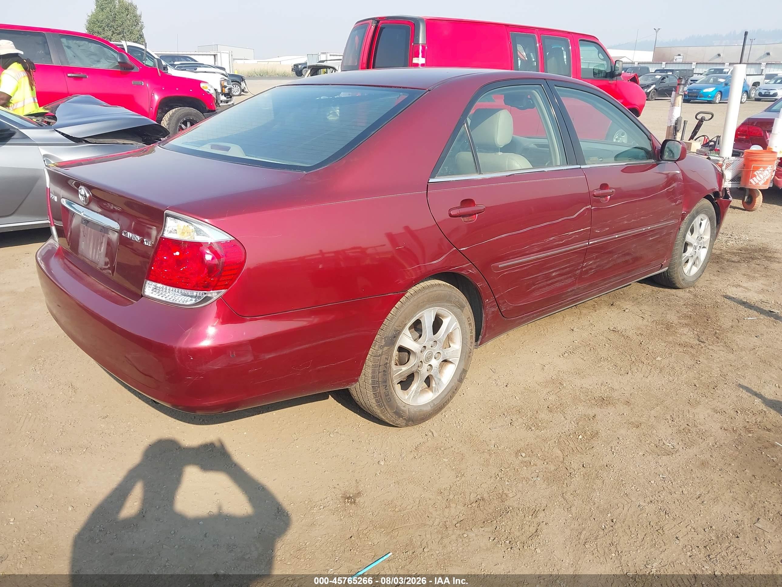 2005 Toyota Camry Xle Темно-бордовый vin: 4T1BE30KX5U396916