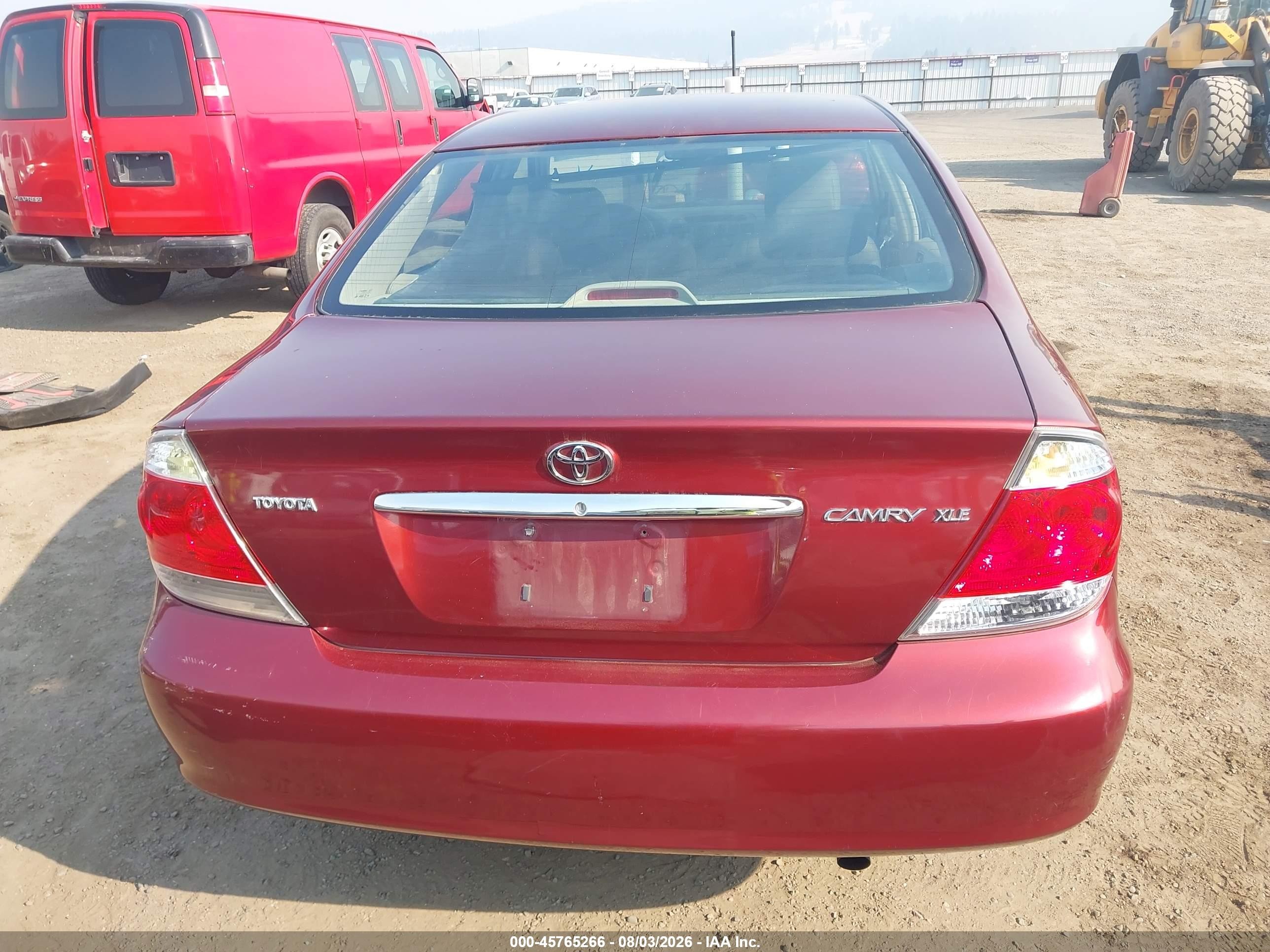 2005 Toyota Camry Xle Темно-бордовый vin: 4T1BE30KX5U396916