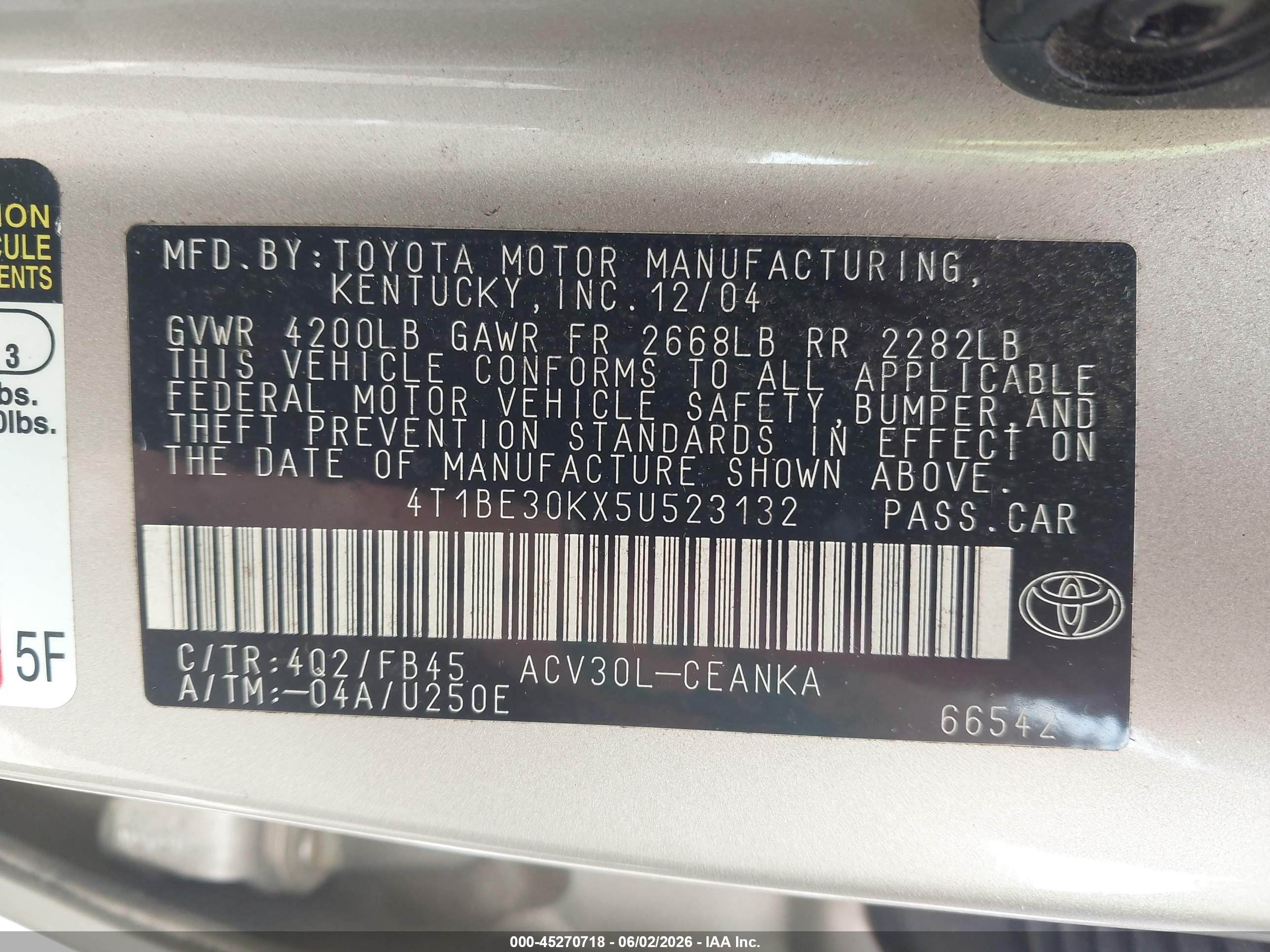 2005 Toyota Camry Le Gold vin: 4T1BE30KX5U523132
