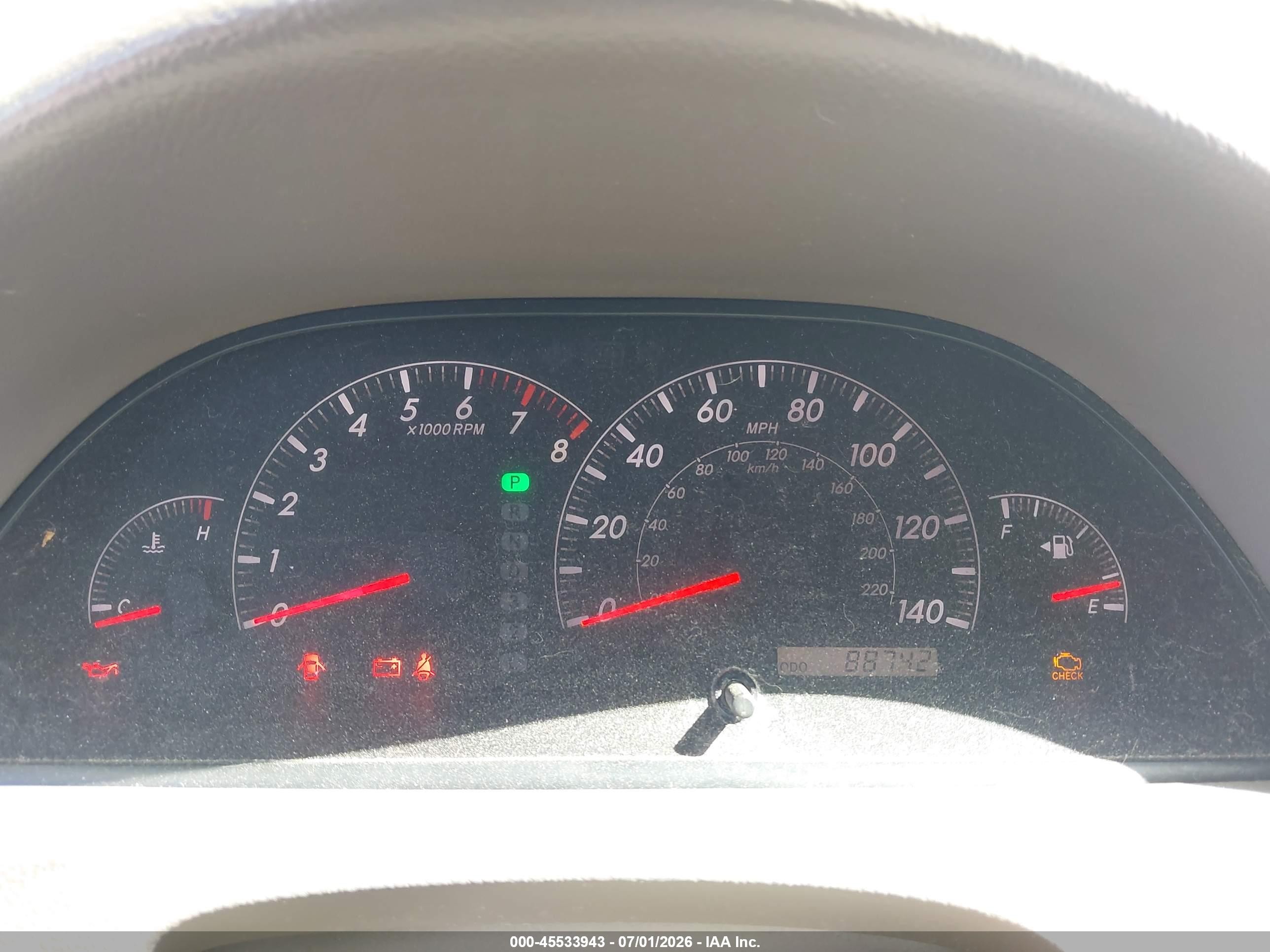 2005 Toyota Camry Le Золотой vin: 4T1BE30KX5U549987