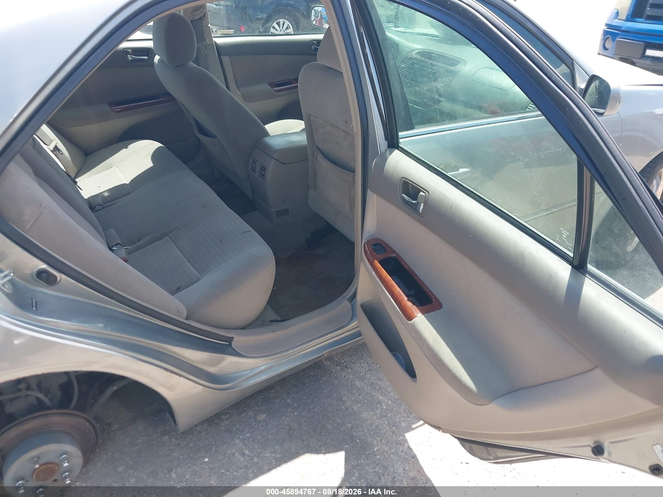2005 Toyota Camry Xle Серый vin: 4T1BE30KX5U624865