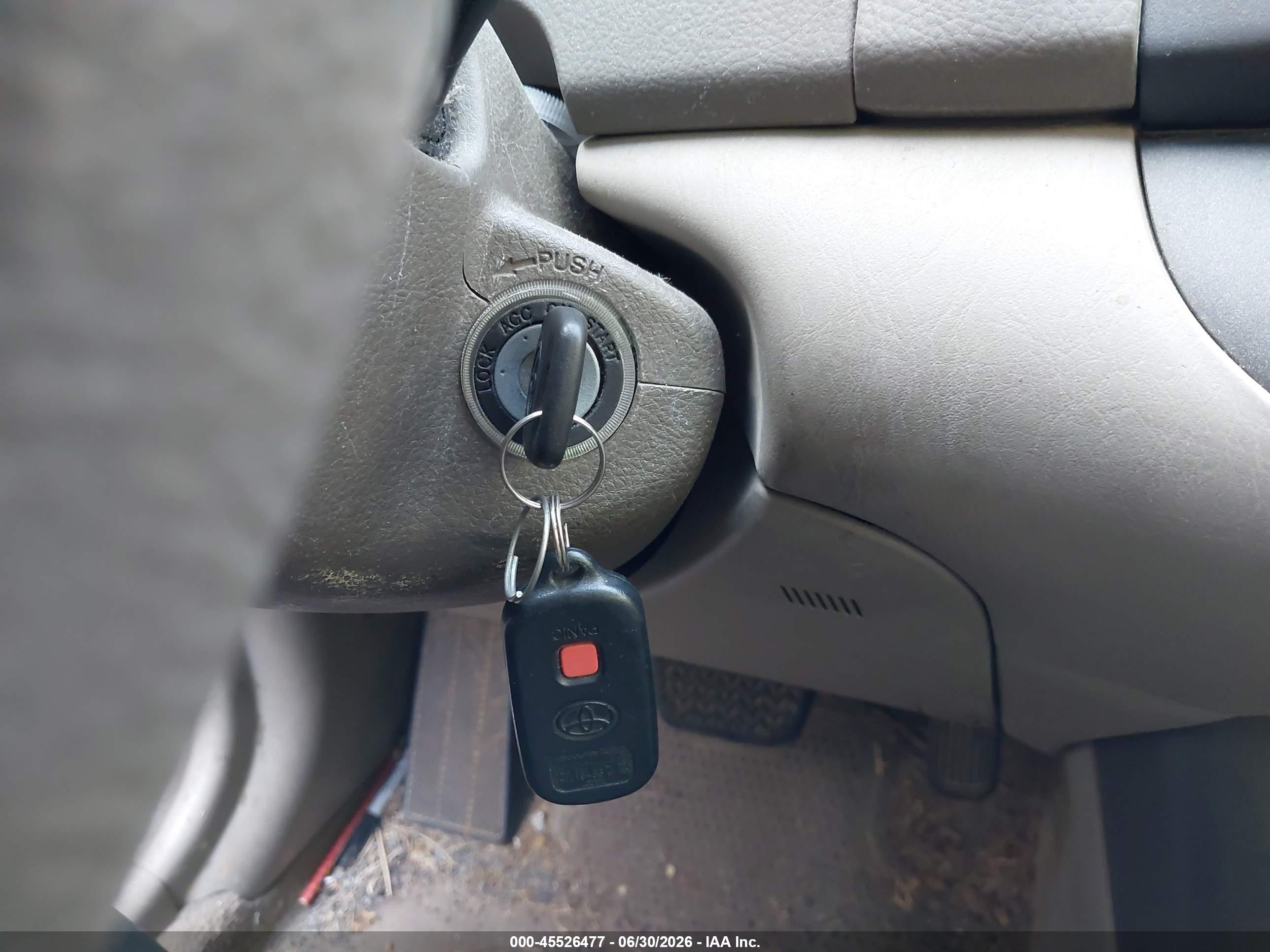 2005 Toyota Camry Le Silver vin: 4T1BE30KX5U955364