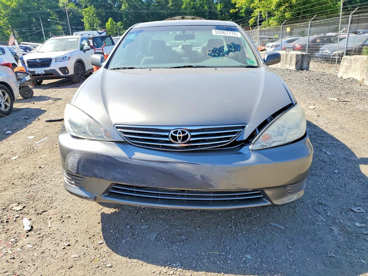 2005 Toyota Camry Le Gray vin: 4T1BE30KX5U964145