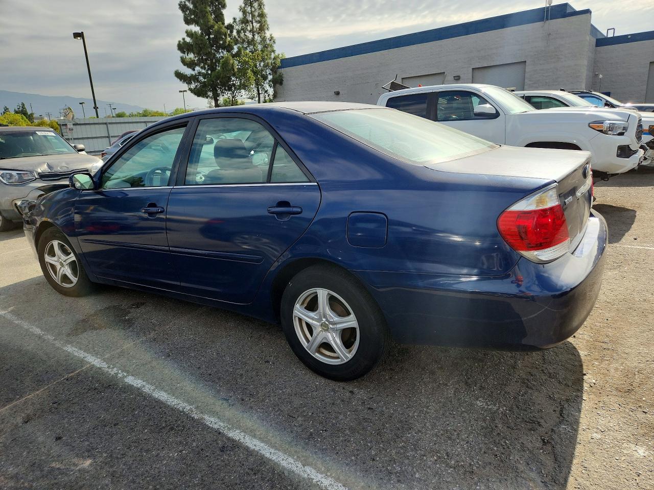 2006 Toyota Camry Le Blue vin: 4T1BE30KX6U133357