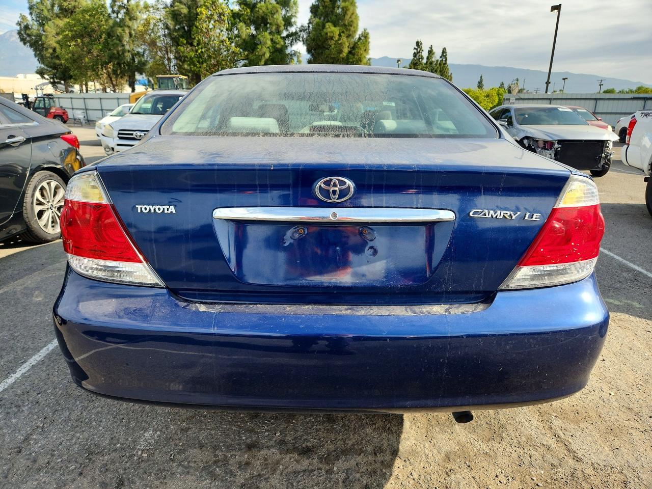 2006 Toyota Camry Le Blue vin: 4T1BE30KX6U133357