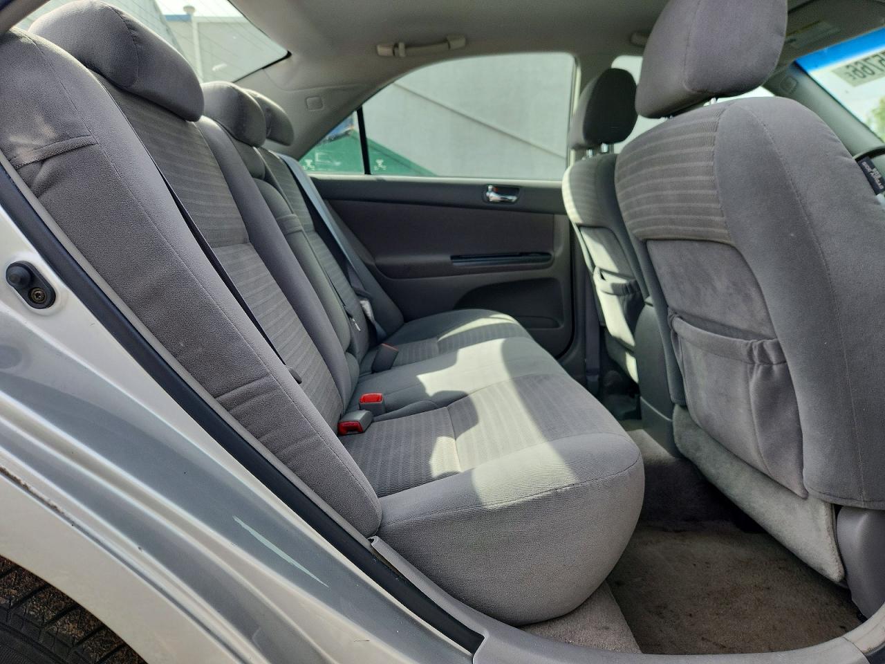 2006 Toyota Camry Le Silver vin: 4T1BE30KX6U139482