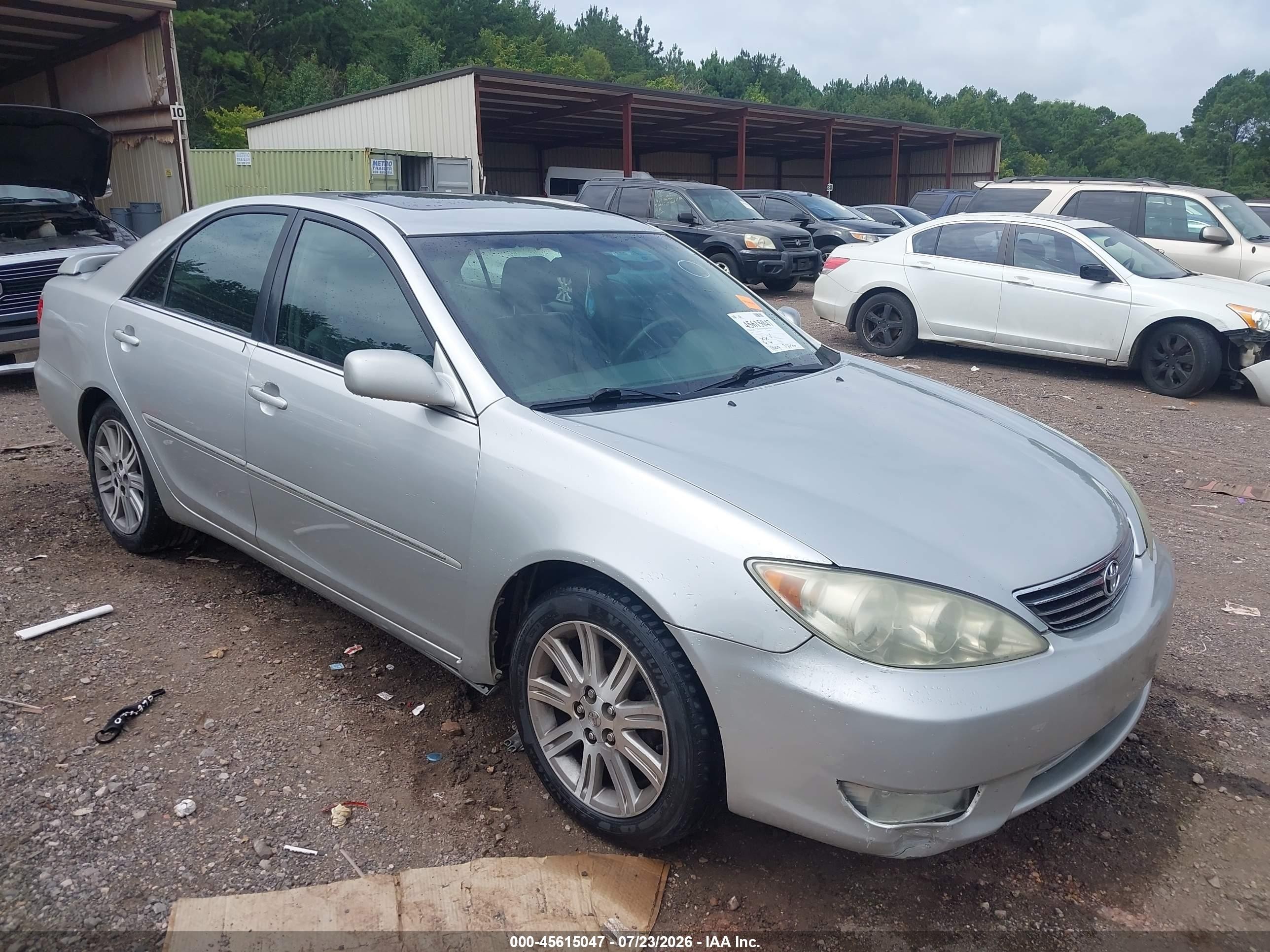 2006 Toyota Camry Xle Silver vin: 4T1BE30KX6U645412