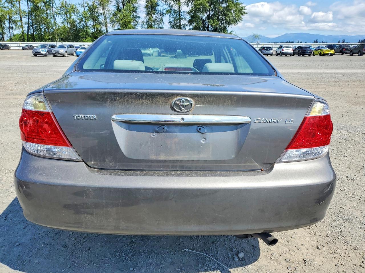 2006 Toyota Camry Le Gray vin: 4T1BE30KX6U660993