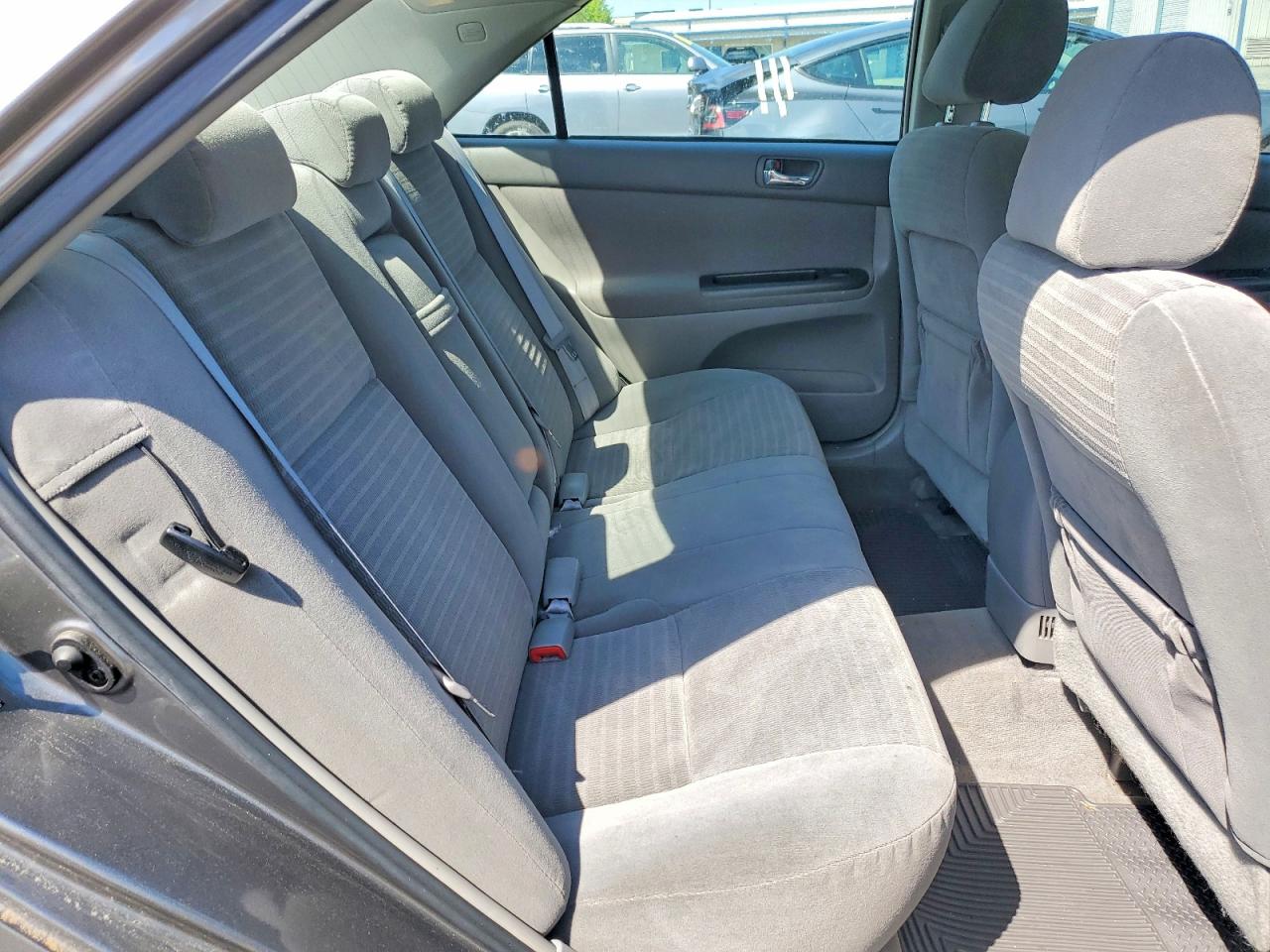 2006 Toyota Camry Le Gray vin: 4T1BE30KX6U660993