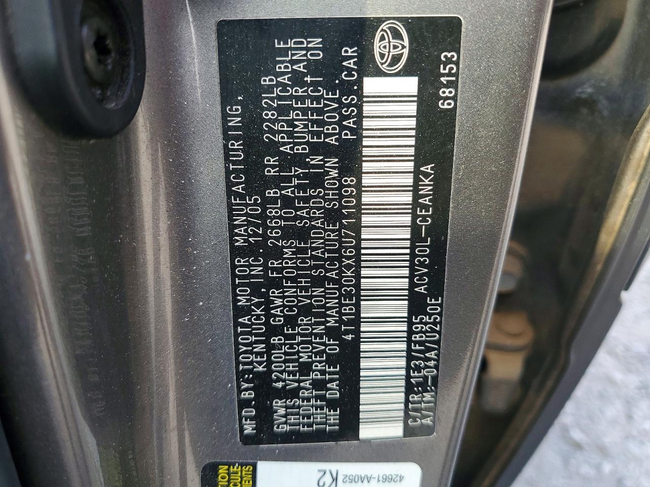 2006 Toyota Camry Le Charcoal vin: 4T1BE30KX6U711098