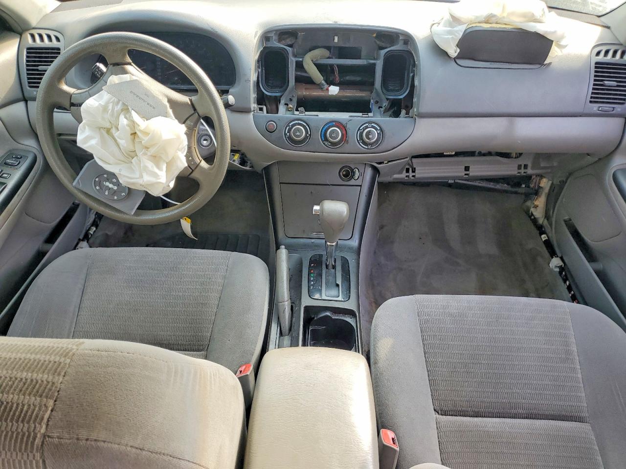 2006 Toyota Camry Le Charcoal vin: 4T1BE30KX6U711098