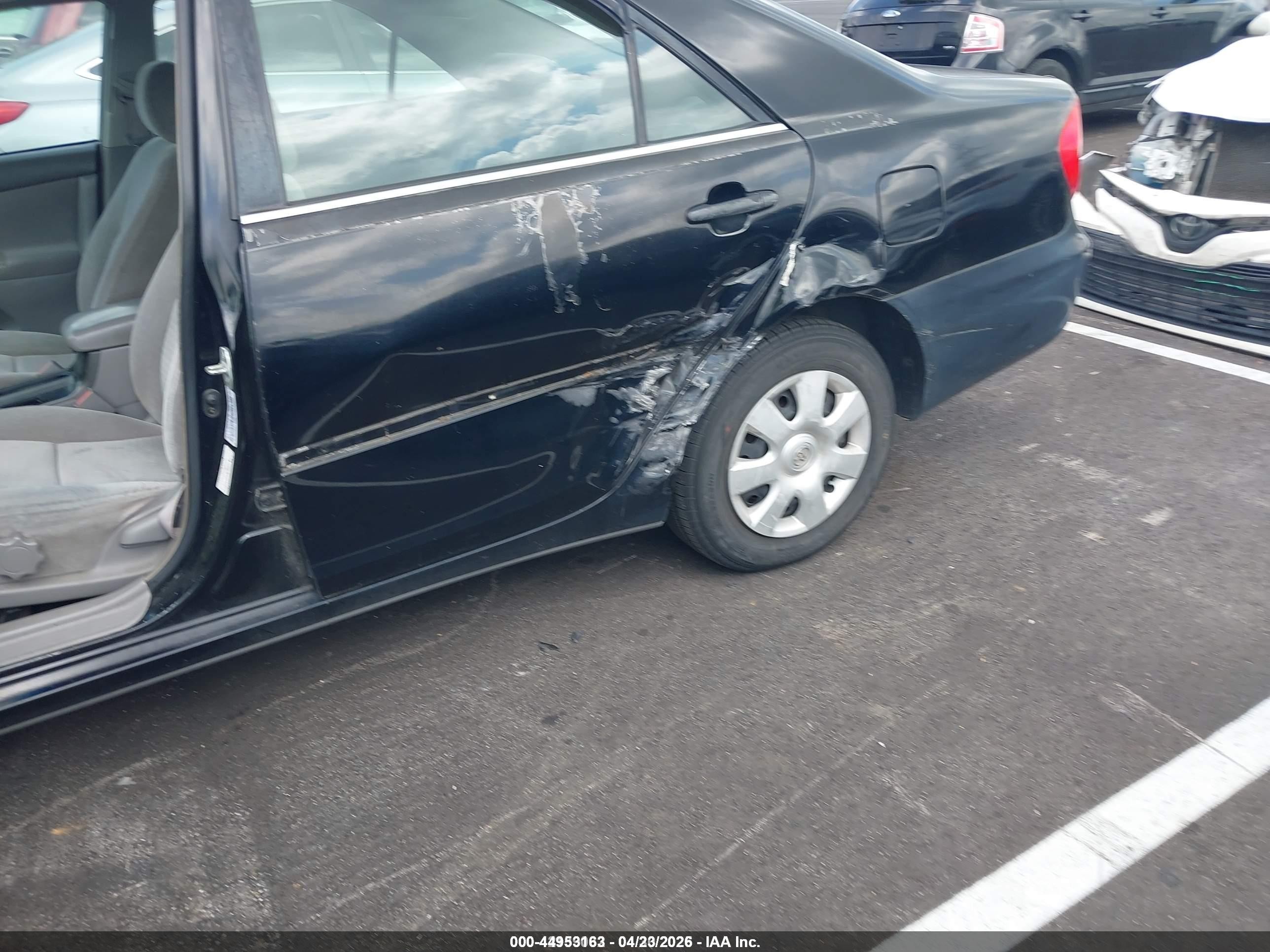 2002 Toyota Camry Le Черный vin: 4T1BE32K02U025367
