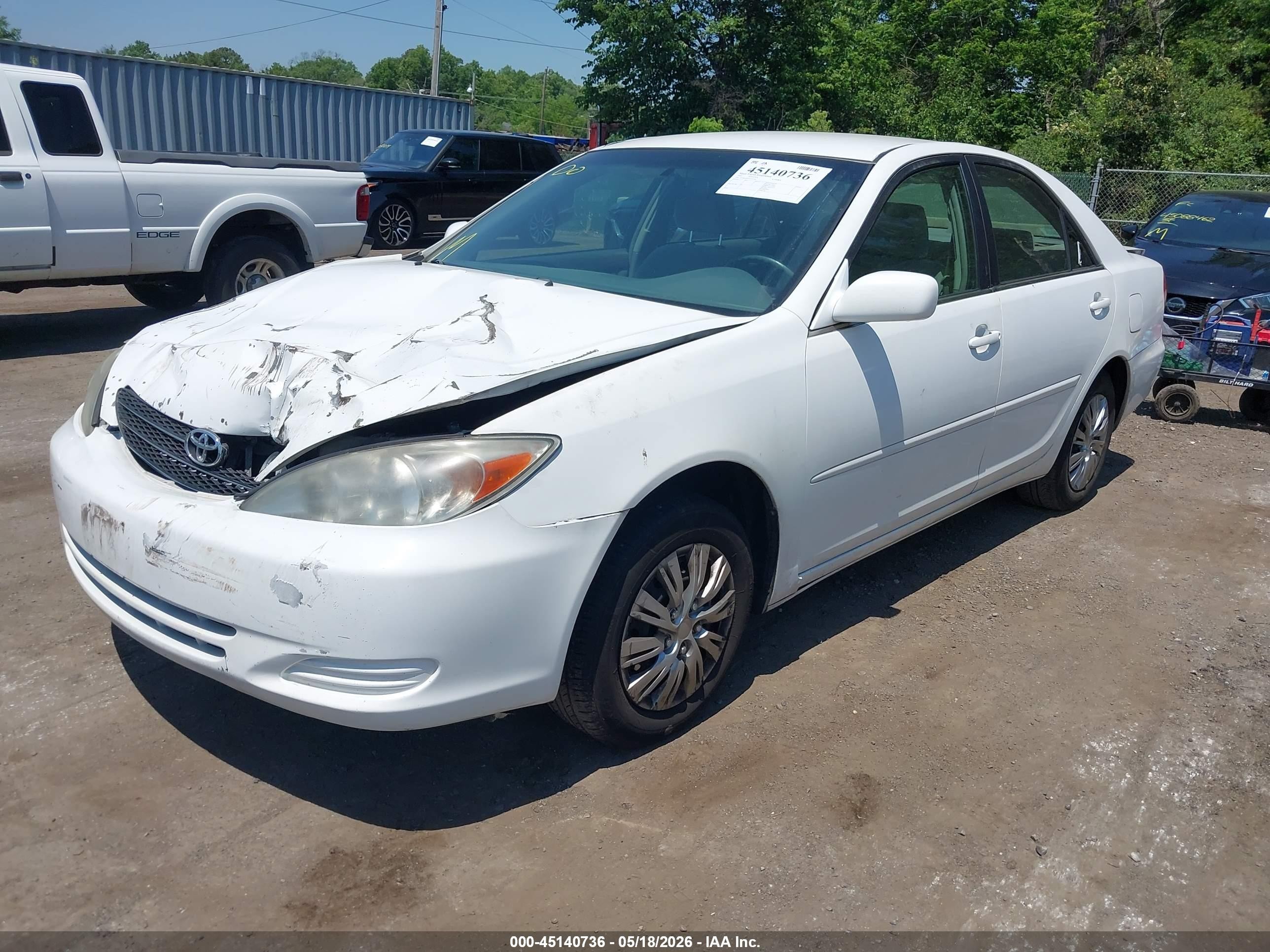 2002 Toyota Camry Le White vin: 4T1BE32K02U031542