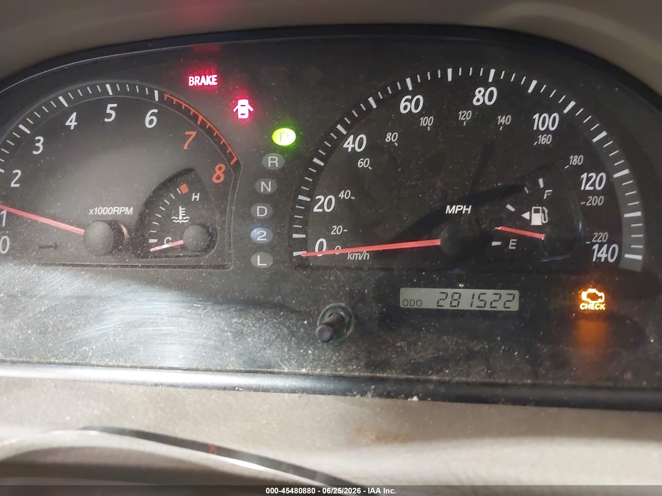 2002 Toyota Camry Le Maroon vin: 4T1BE32K02U067893